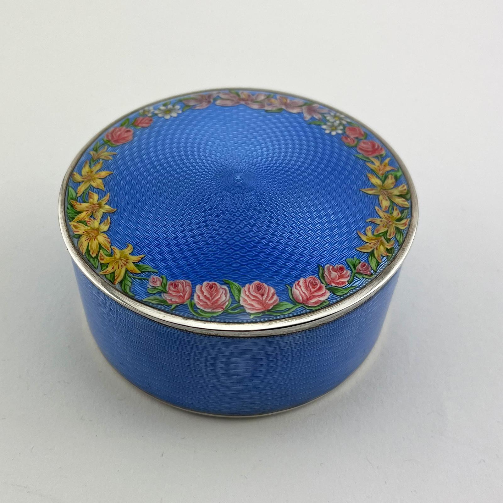 Superb Quality and Condition Blue Guilloche Enamel Box (1 of 9) Superb Quality and Condition Blue Guilloche Enamel Box (1 of 9)