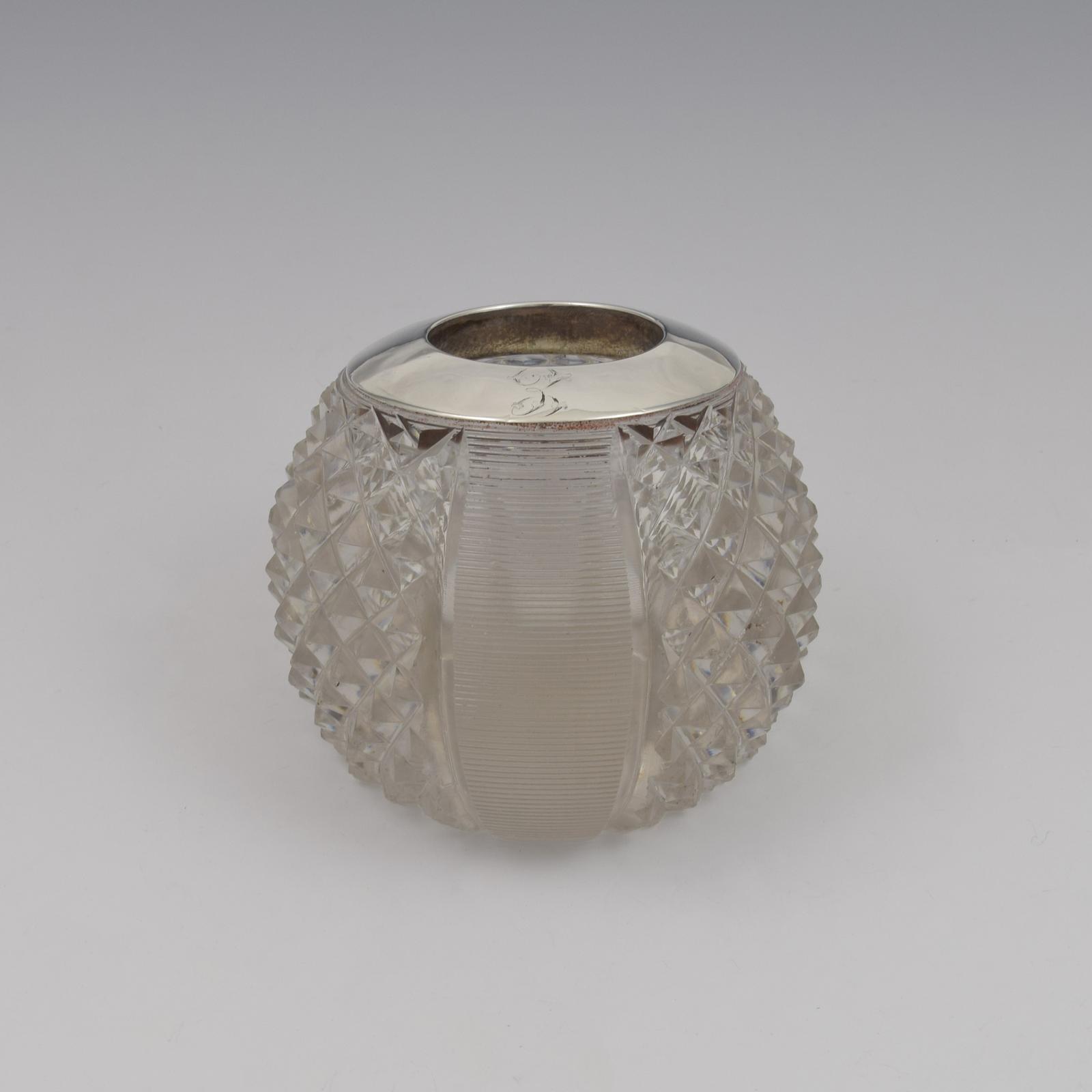 Unusual Victorian Sloped Base Threaded & Cut Glass & Silver Match Strike / Vesta (1 of 13) Unusual Victorian Sloped Base Threaded & Cut Glass & Silver Match Strike / Vesta (1 of 13)