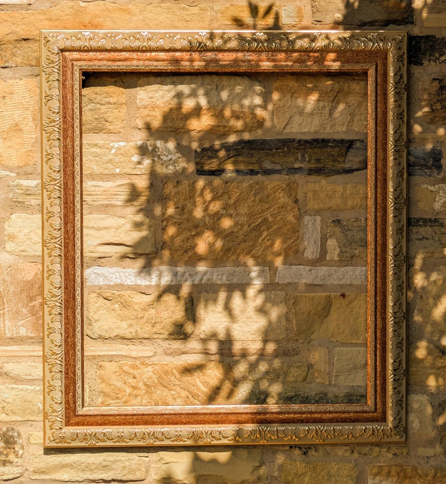 Attractive Large Gilt Picture Frame No 3 (1 of 7) Attractive Large Gilt Picture Frame No 3 (1 of 7)