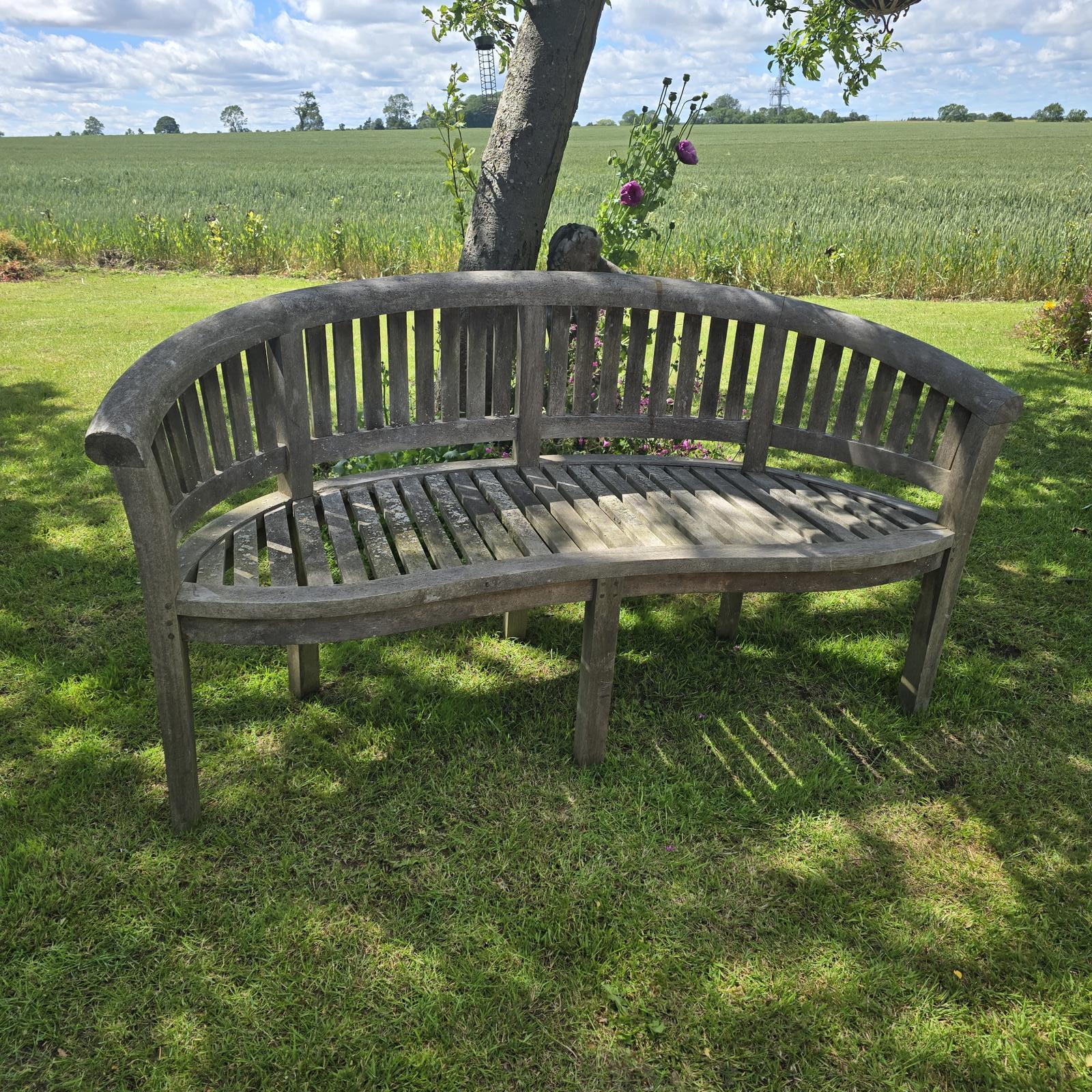 Super Silvered Banana Bench (1 of 7) Super Silvered Banana Bench (1 of 7)