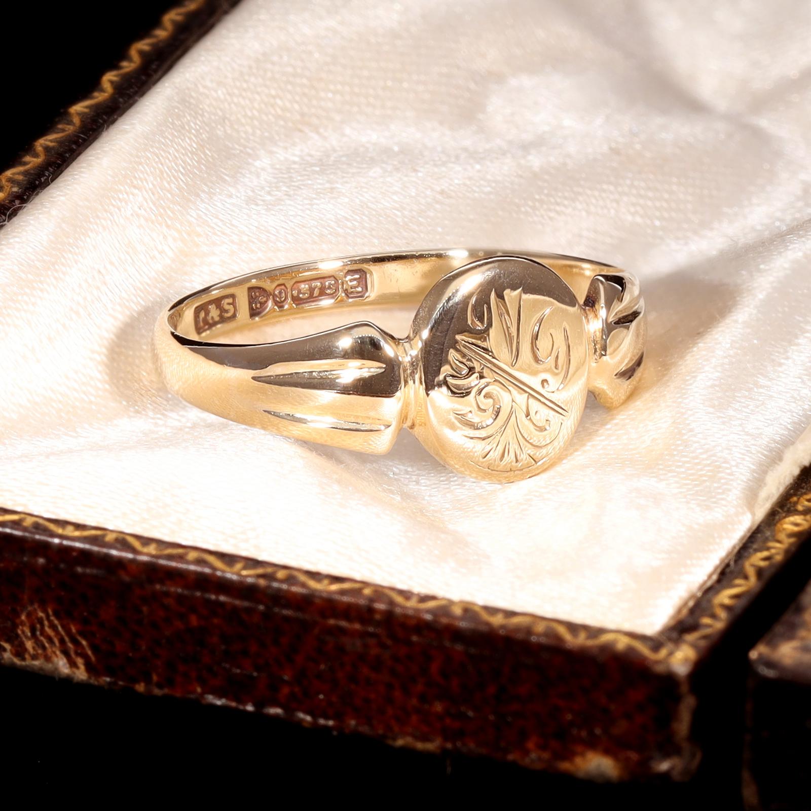 The Vintage 1955 Engraved Oval Signet Ring (1 of 5)