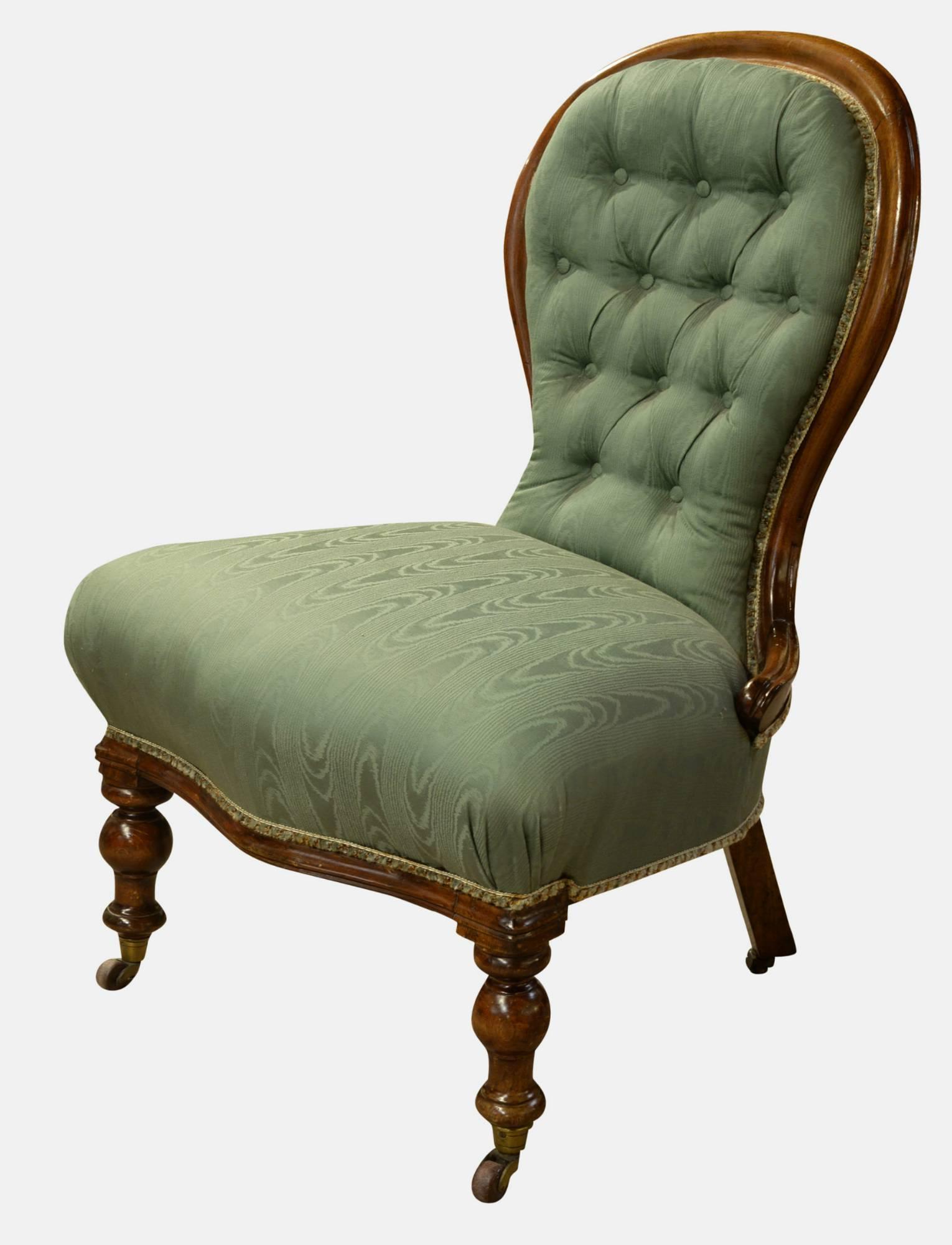 Victorian Walnut Button Back Chair (1 of 8) Victorian Walnut Button Back Chair (1 of 8)