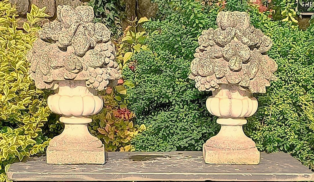 Victorian Fruit Bowl Gate-post Mounts (1 of 1)