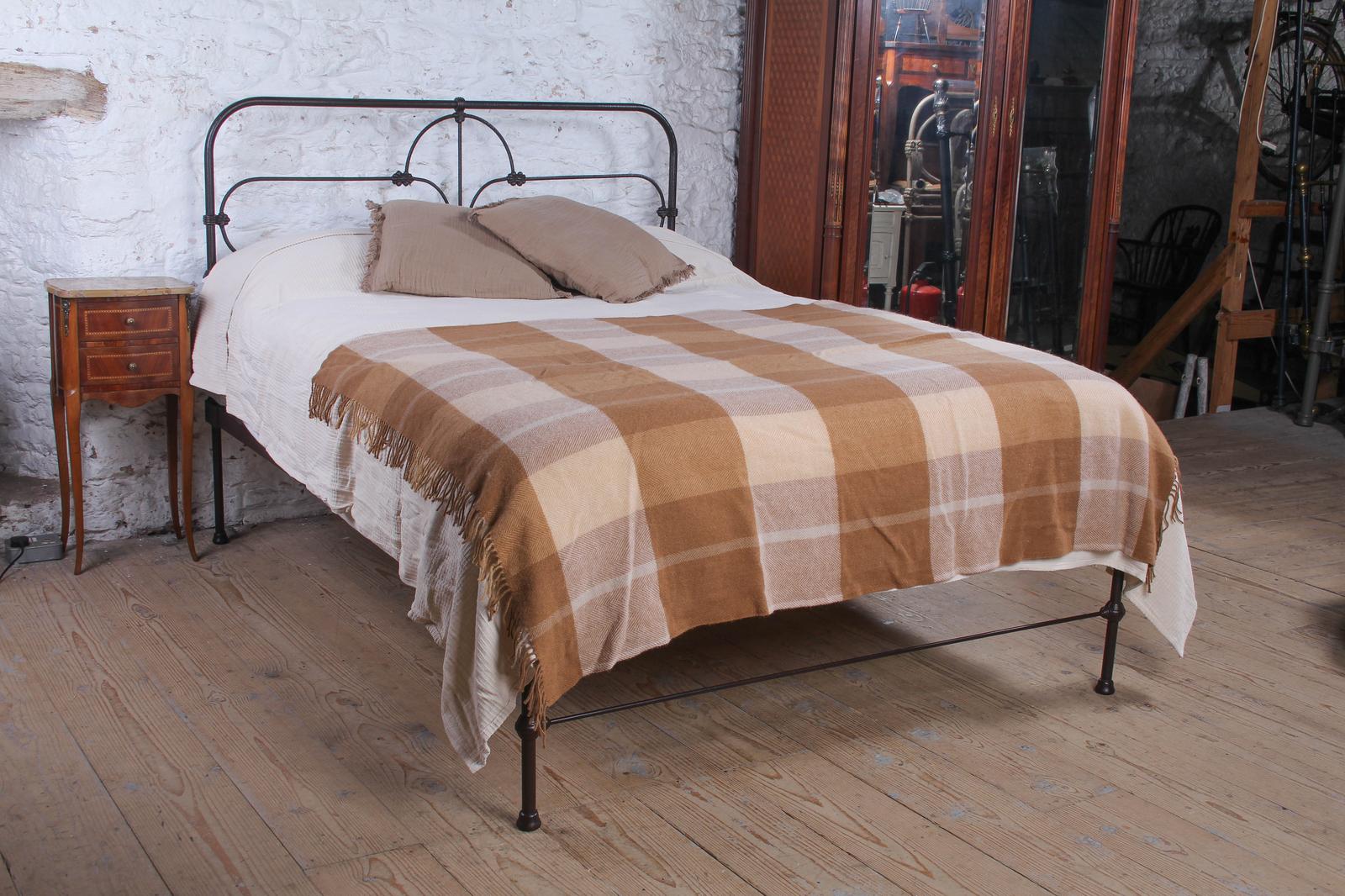 Lovely All Iron Irish No End King Size Bed (1 of 6)