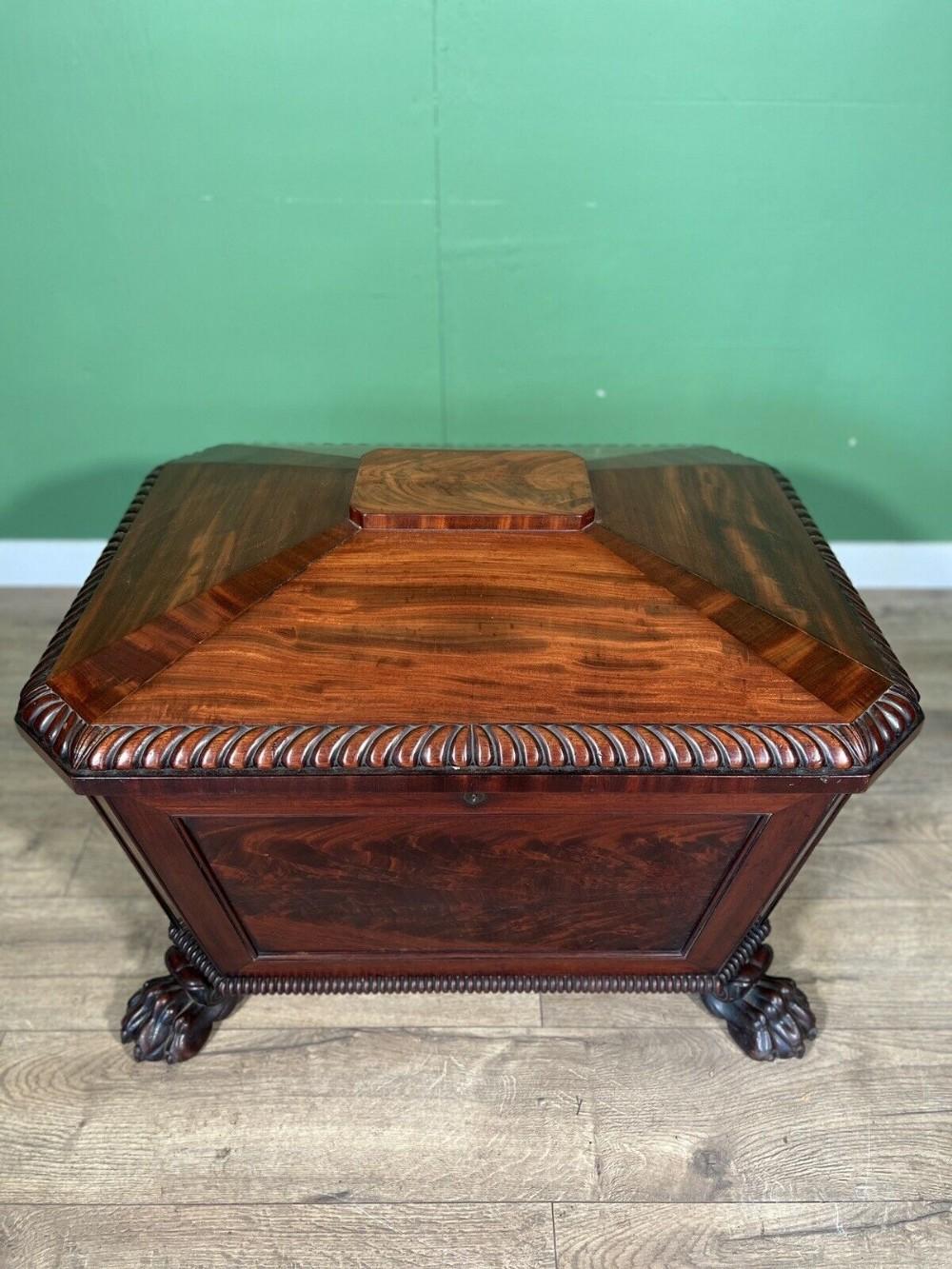 Very Impressive & Imposing Regency Mahogany Cellarette (1 of 13)