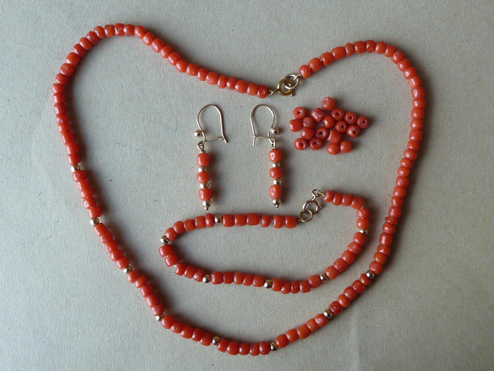 Set Natural Red Coral Bead Gold Bead Necklace Bracelet Earrings Parure Vintage (1 of 6)