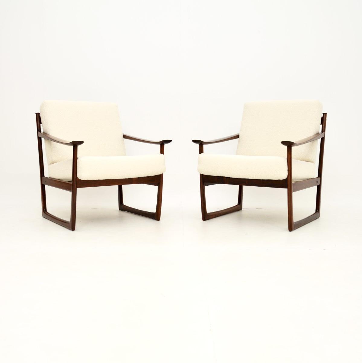 Pair of Danish Rosewood Armchairs by Peter Hvidt & Orla Mølgaard-Nielsen (1 of 12) Pair of Danish Rosewood Armchairs by Peter Hvidt & Orla Mølgaard-Nielsen (1 of 12)