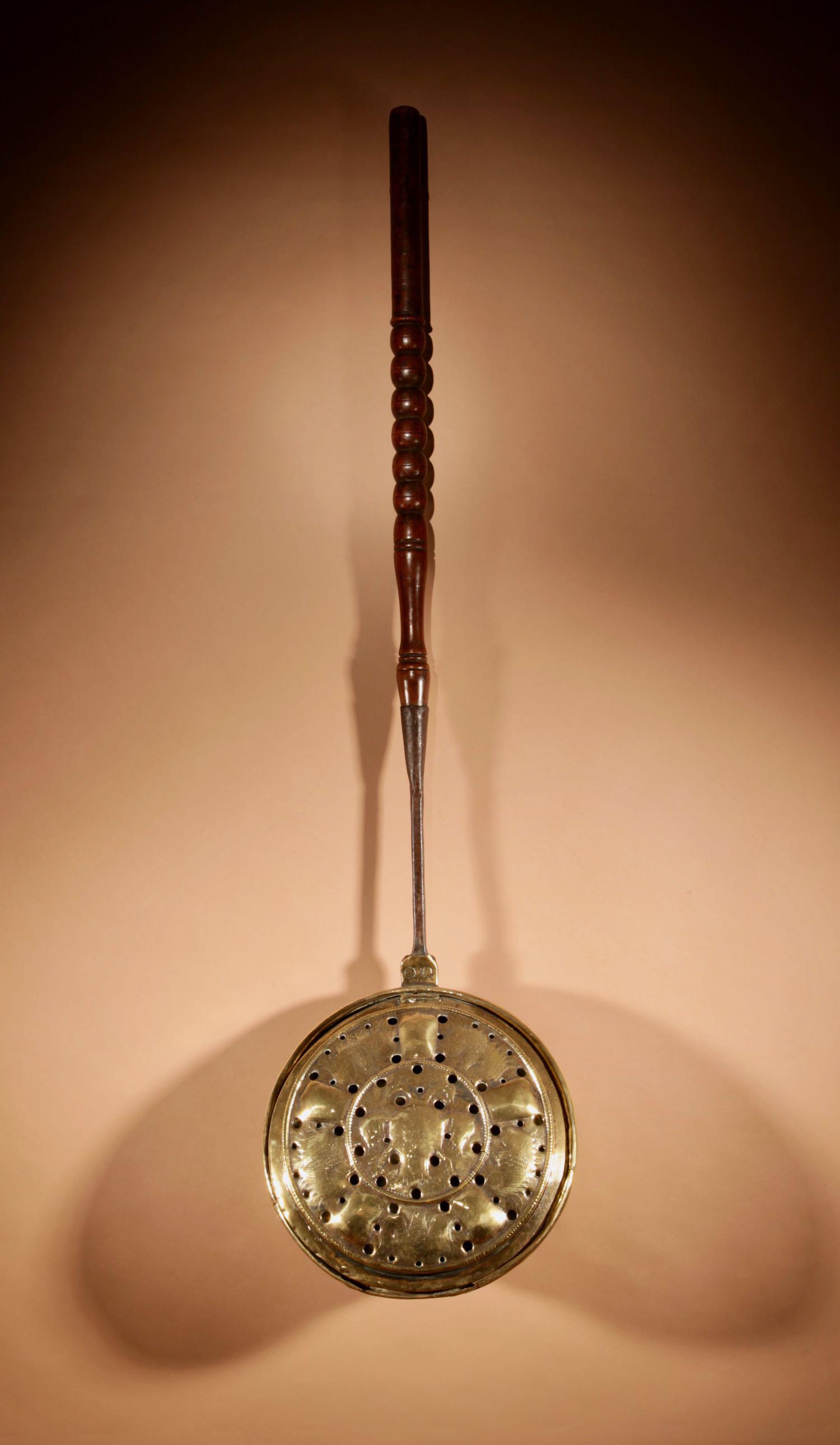 A Decorative French/German 18th century Brass Bed Warming Pan. (1 of 10)