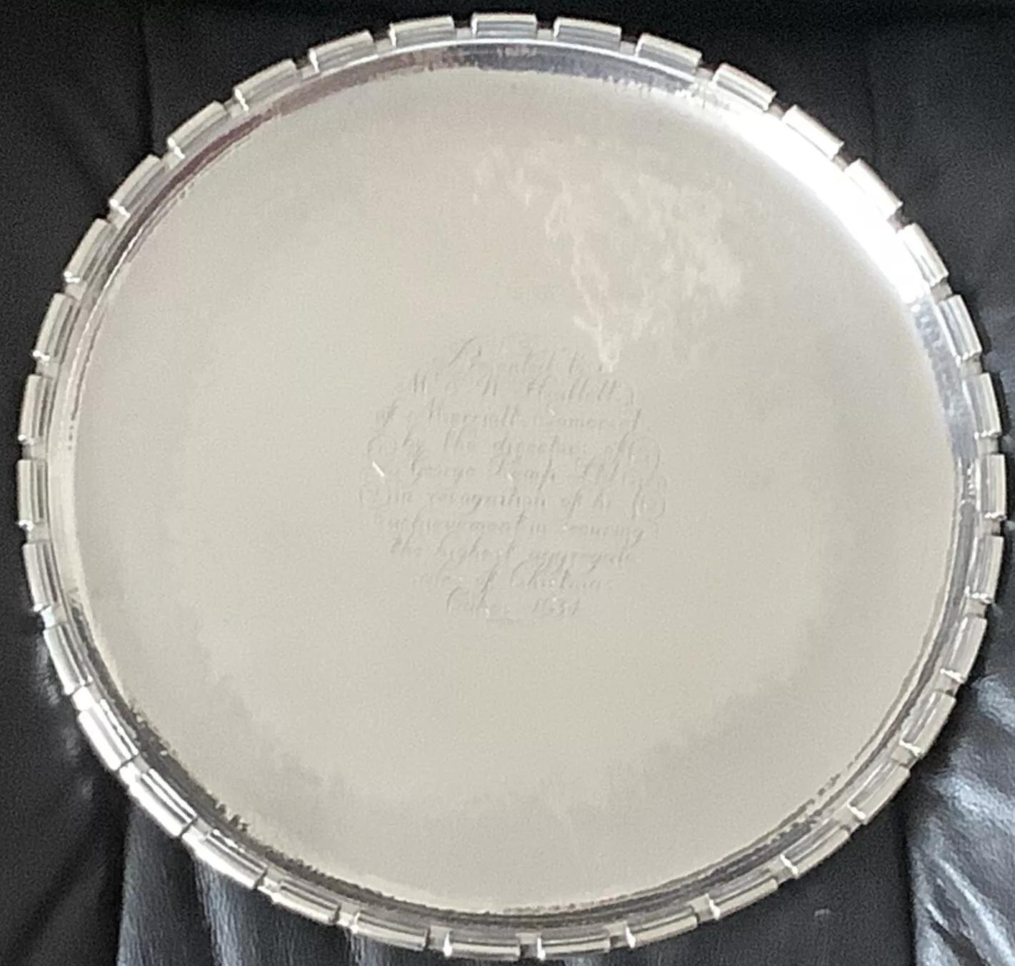 Omar Ramsden Arts & Crafts Circular Silver Salver / Tray - 35 Troy Ounce in Weight (1 of 12)