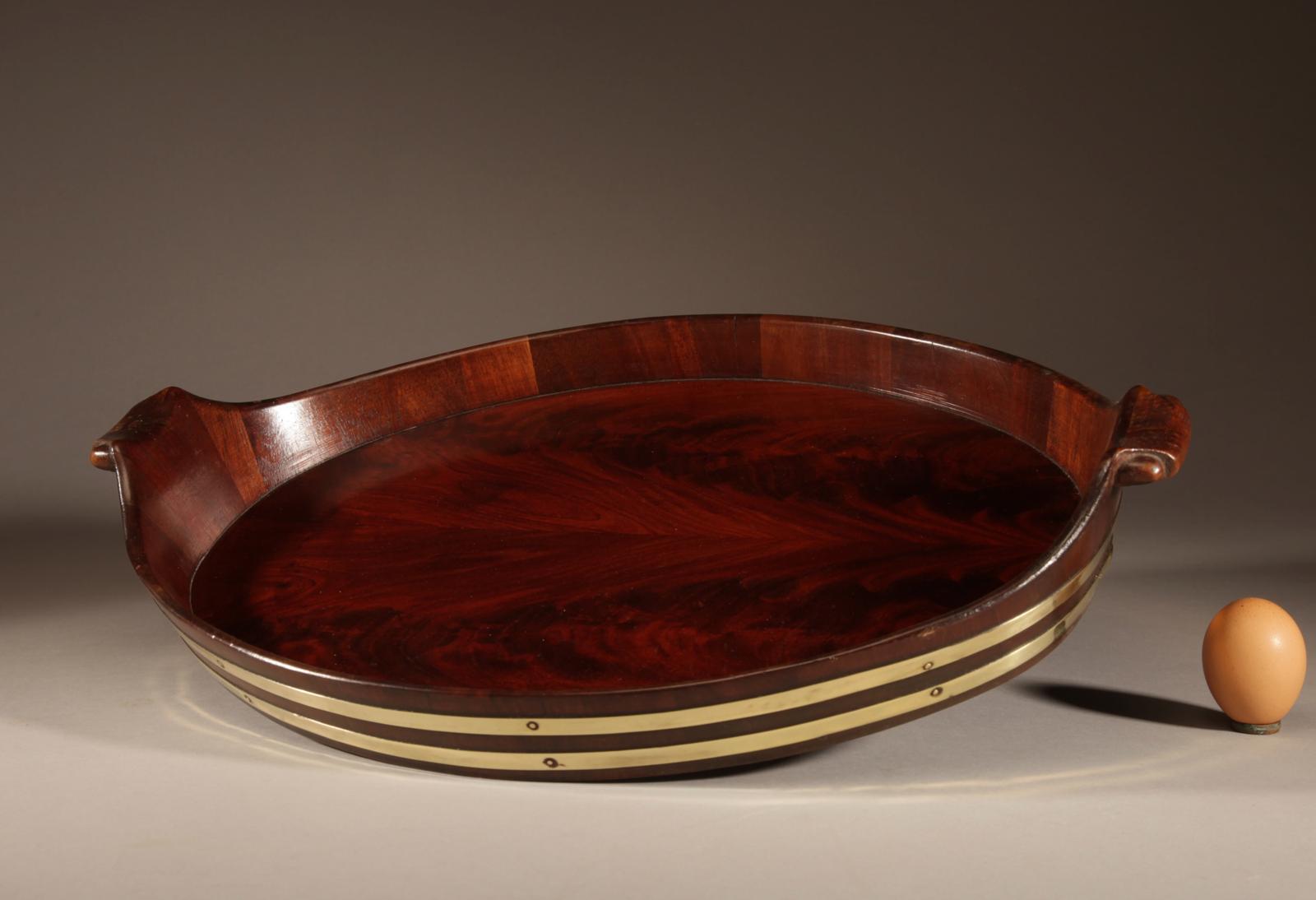 A Very Decorative and Useful Original Oval Mahogany And Brass Coopered Tray (1 of 10)