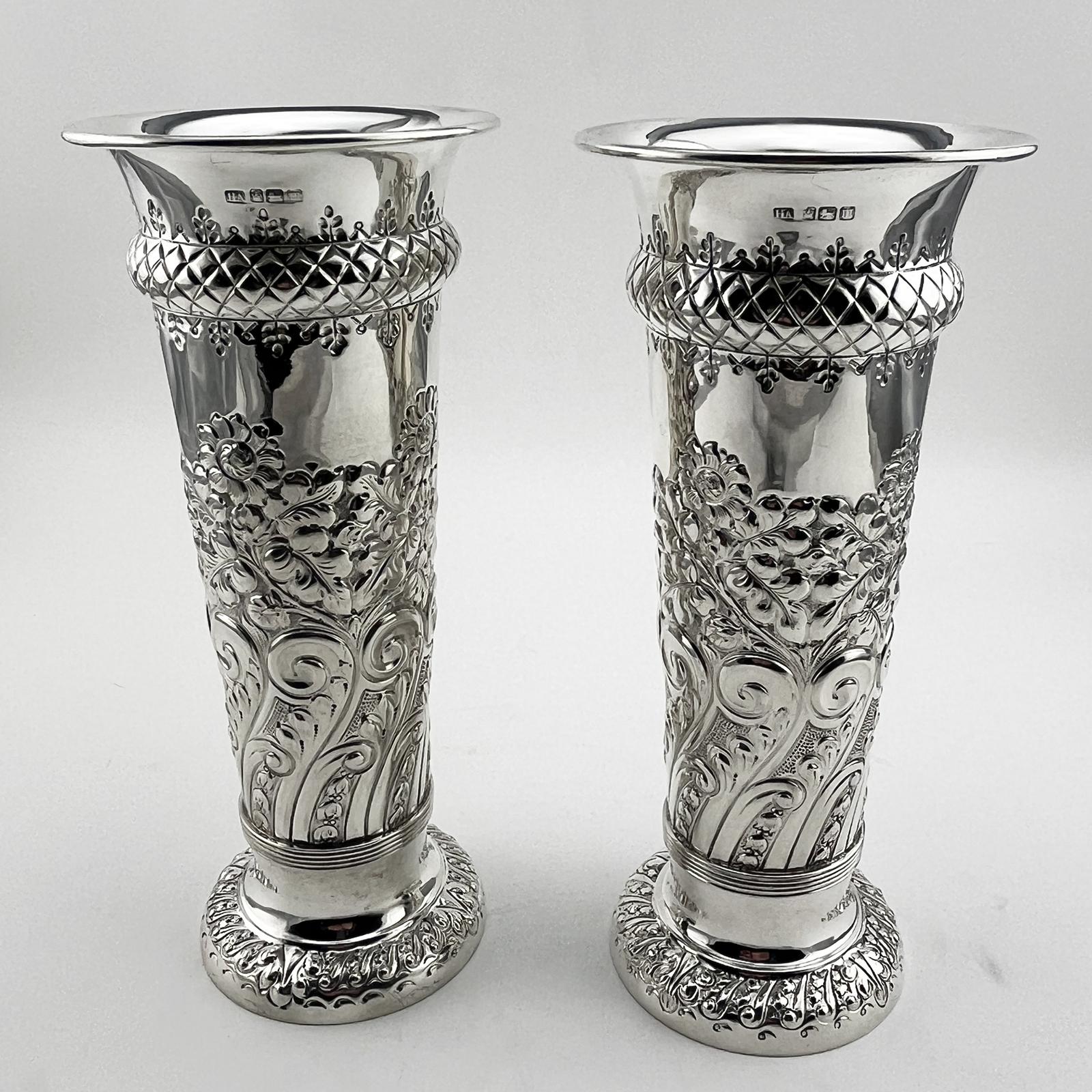 Large Pair of Trumpet Shaped Edwardian Sterling Silver Vases (1 of 5) Large Pair of Trumpet Shaped Edwardian Sterling Silver Vases (1 of 5)