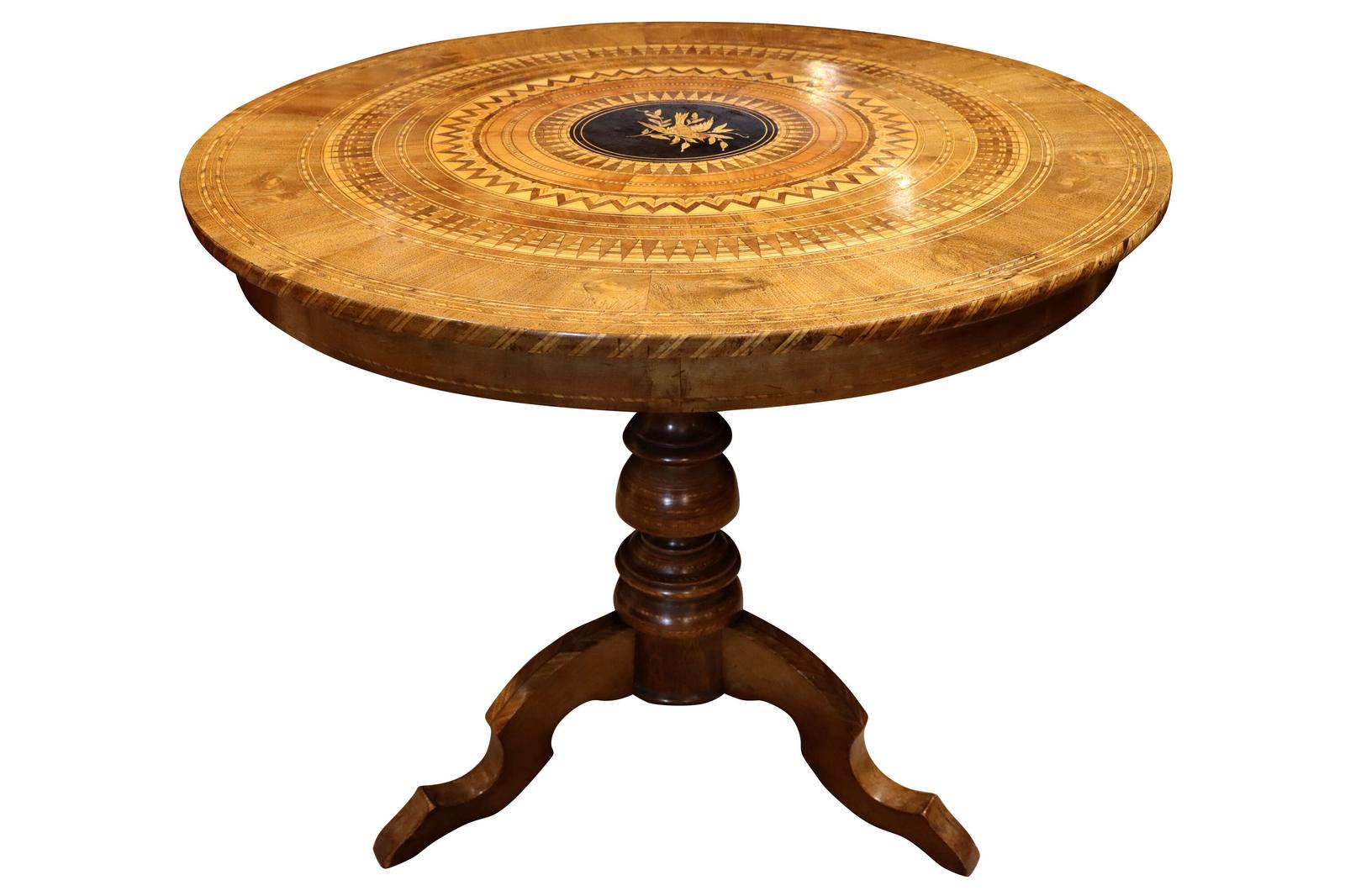 Fine Italian Sorrento Walnut Marquetry & Parquetry Occasional Table c.1900 (1 of 5) Fine Italian Sorrento Walnut Marquetry & Parquetry Occasional Table c.1900 (1 of 5)
