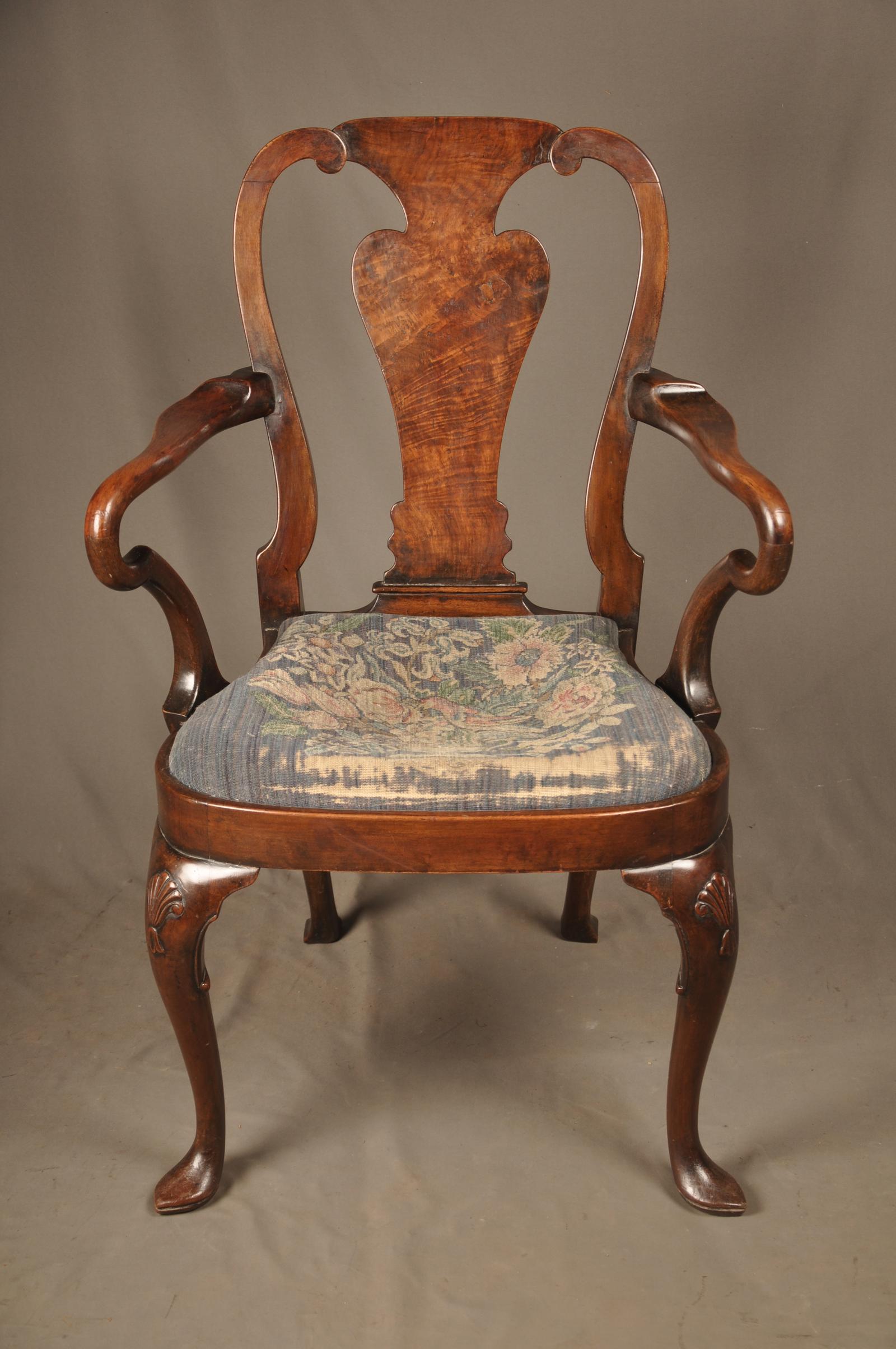 Queen Anne Style Century Walnut Armchair (1 of 7) Queen Anne Style Century Walnut Armchair (1 of 7)
