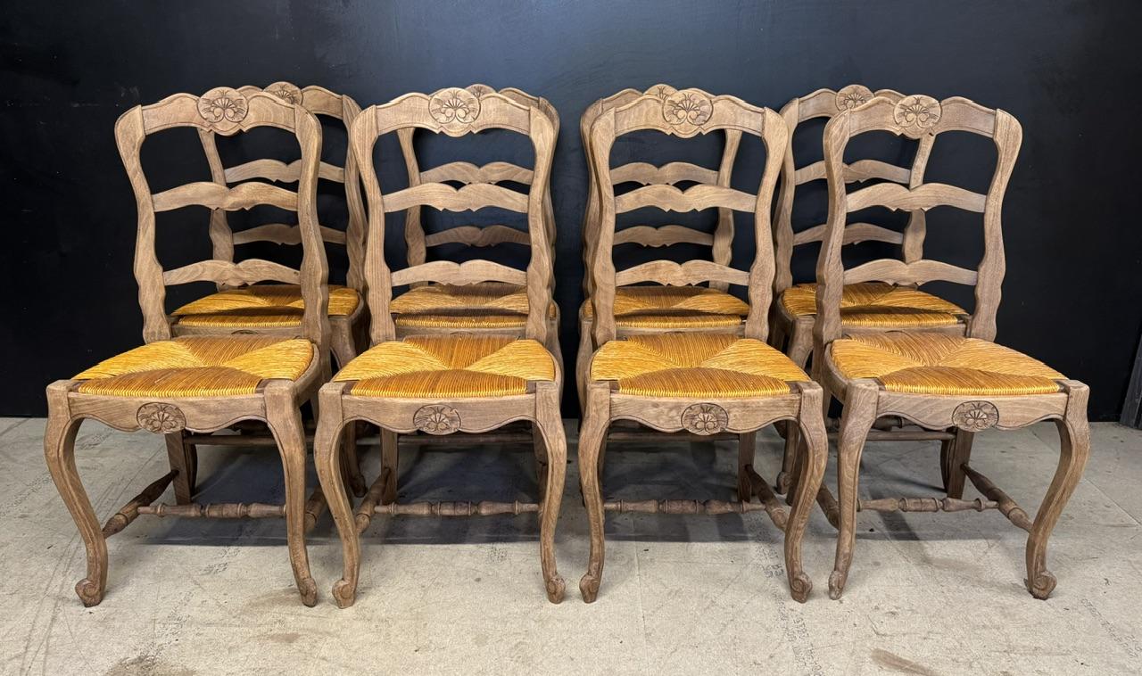 Set of 8 French Country Farmhouse Dining Chairs (1 of 12) Set of 8 French Country Farmhouse Dining Chairs (1 of 12)