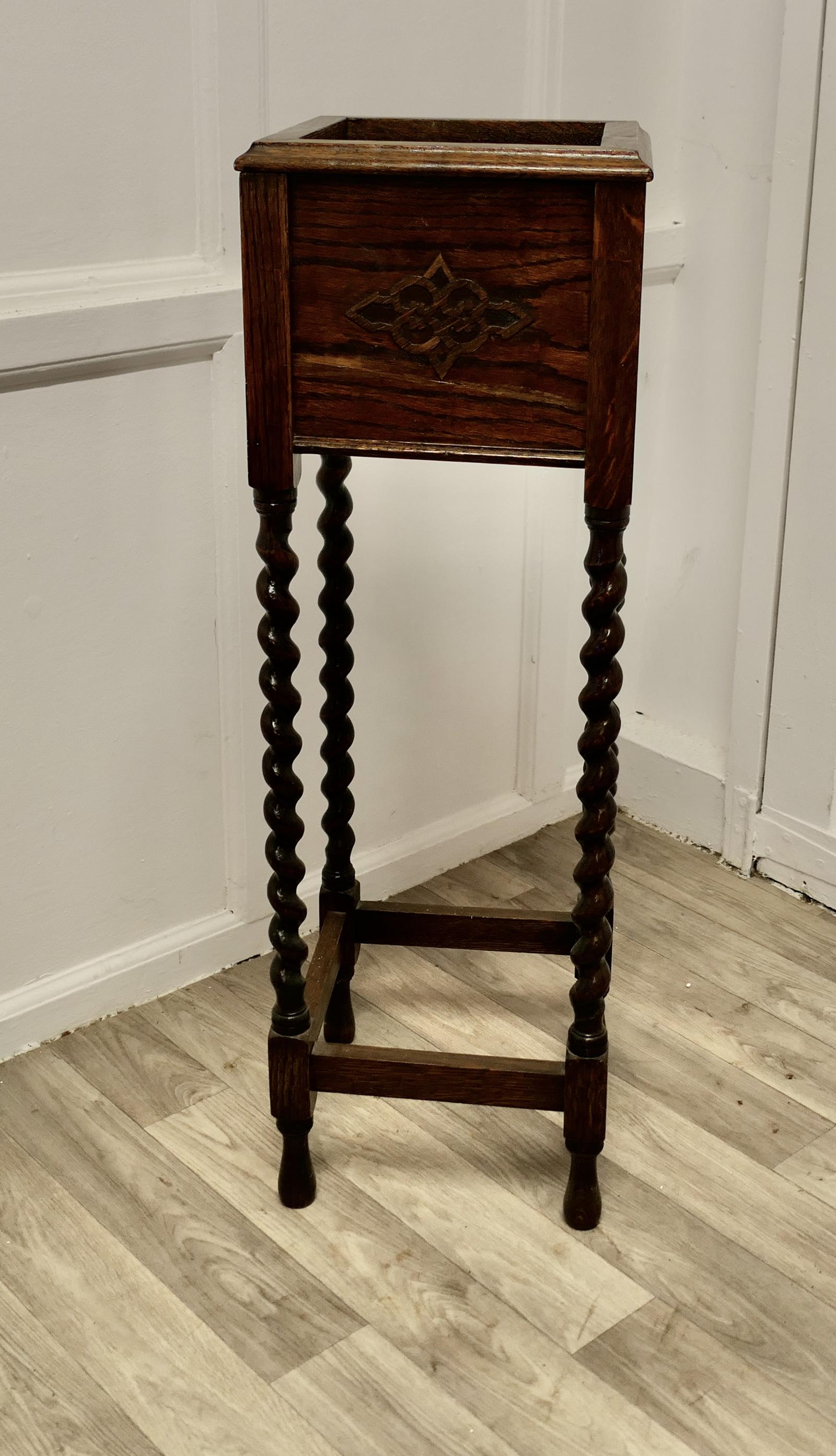 Oak Barley Twist Planter Jardinière (1 of 6)