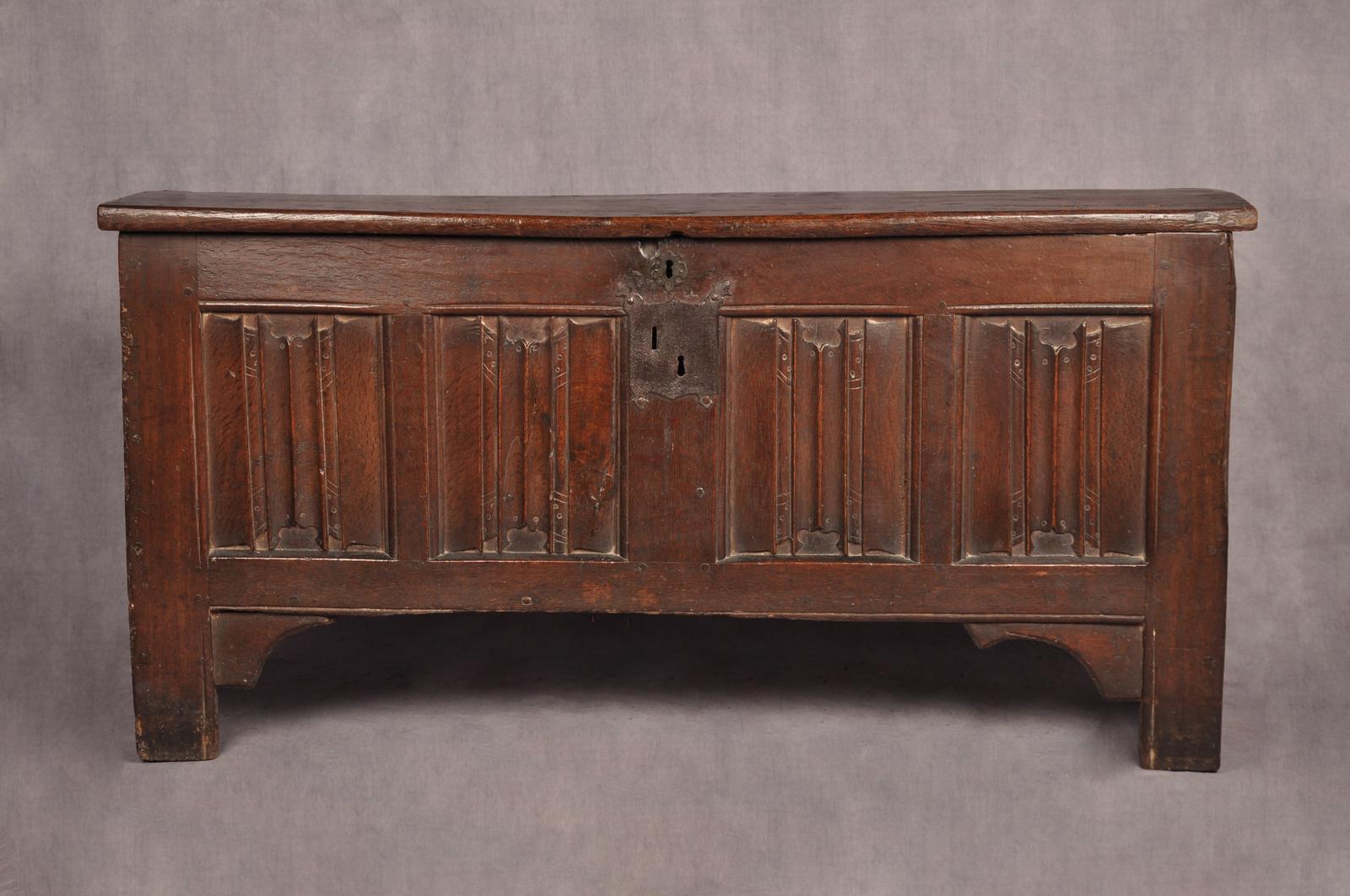 Henry VIII Oak Coffer (1 of 15)