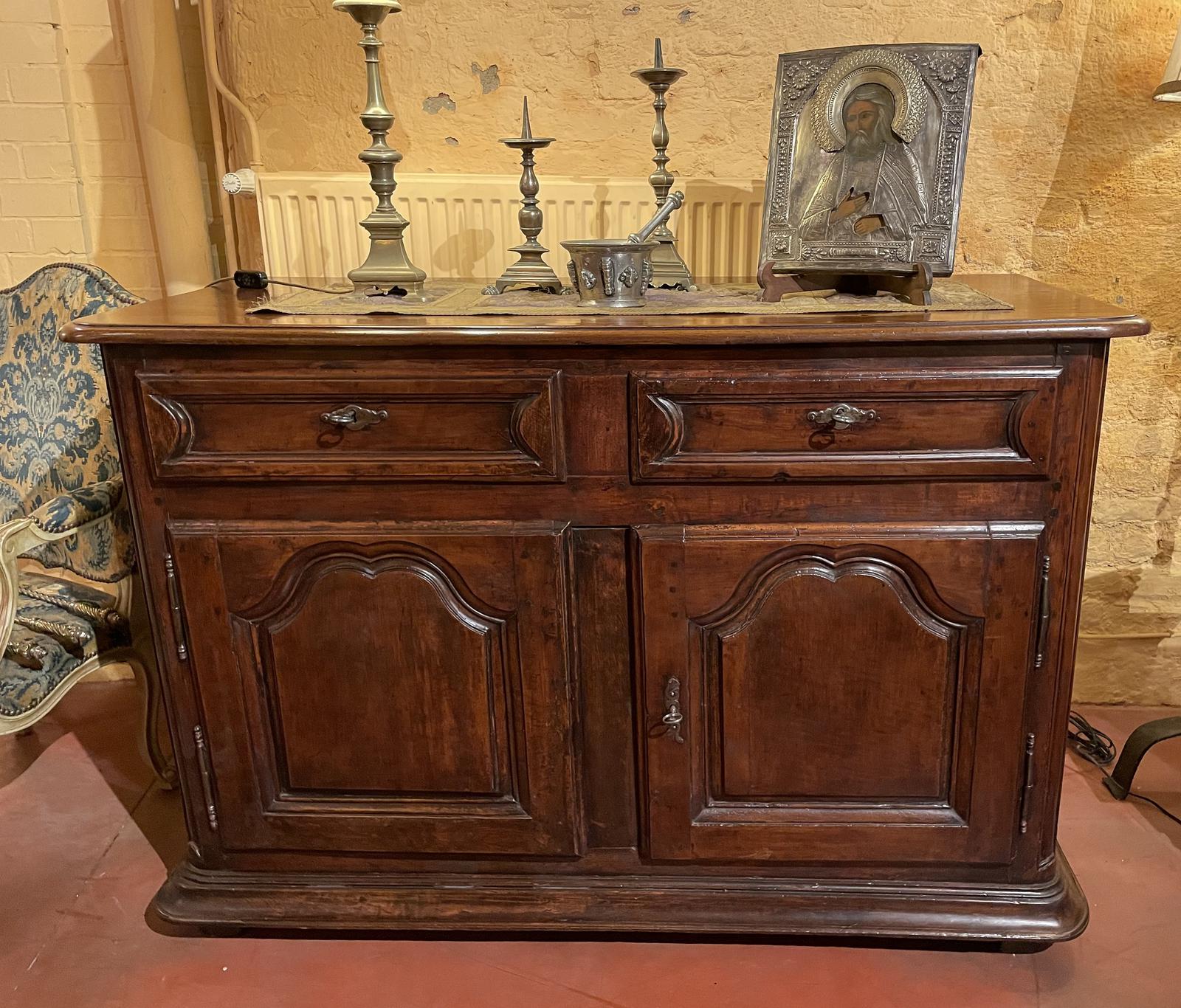 Louis XIV Buffet in Walnut -18th Century (1 of 11)