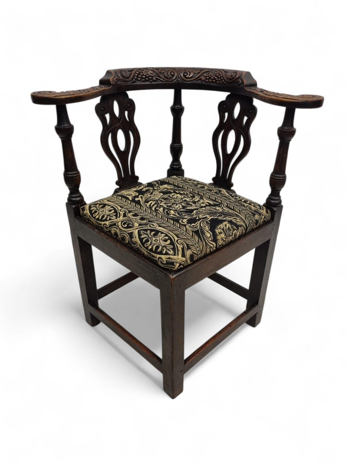 Antique Carved Corner Chair c.1900 (1 of 9)
