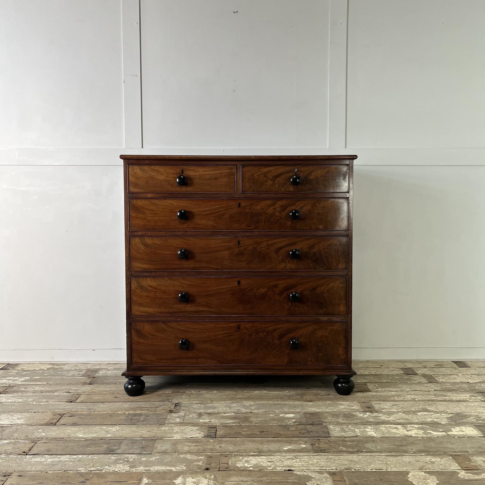 Georgian Mahogany Chest of Drawers with 6 Drawers (1 of 16)