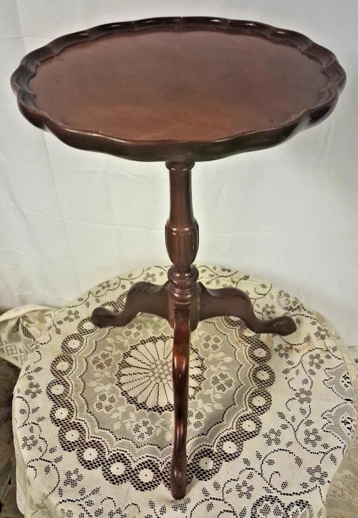 Antique Georgian Mahogany Wine Table With Pie Crust Edge (1 of 7)