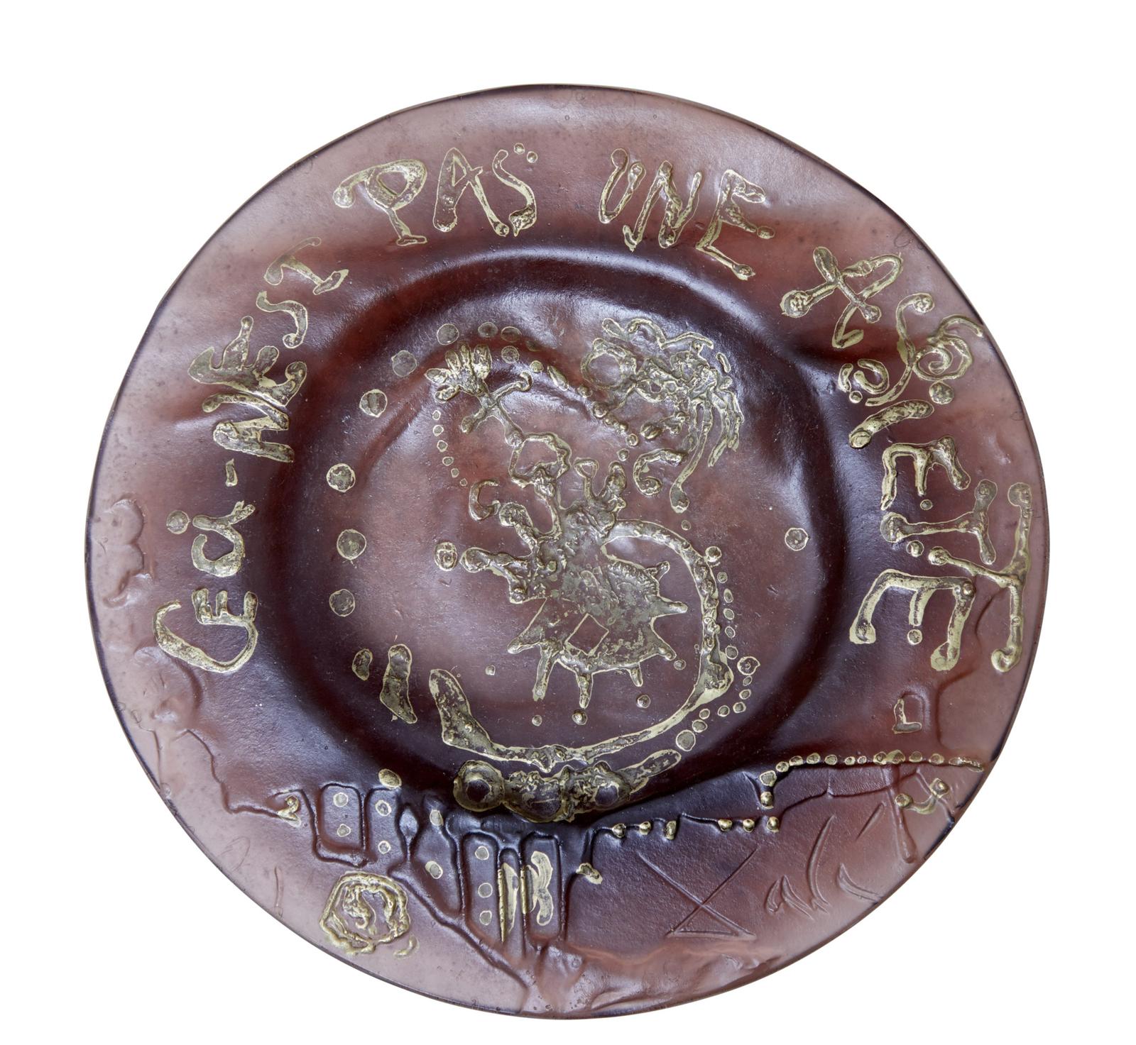 Salvador Dali Ceci N’est Pas Une Assiette Art Plate (1 of 6)