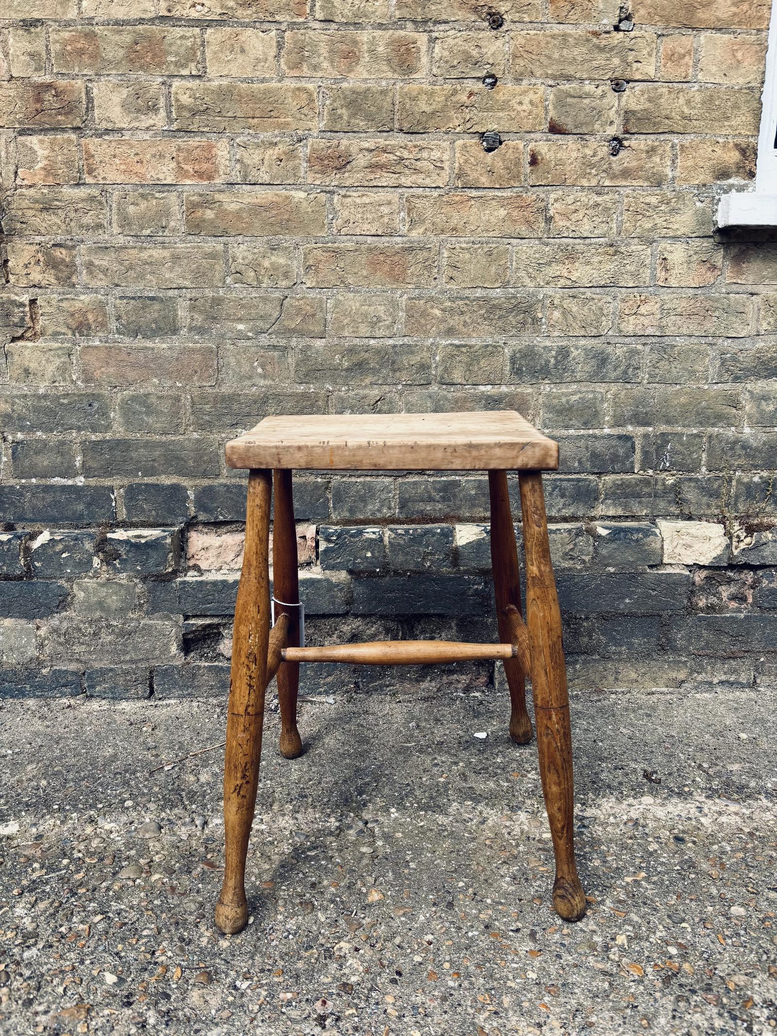 Victorian Country Dairy Stool (1 of 9) Victorian Country Dairy Stool (1 of 9)