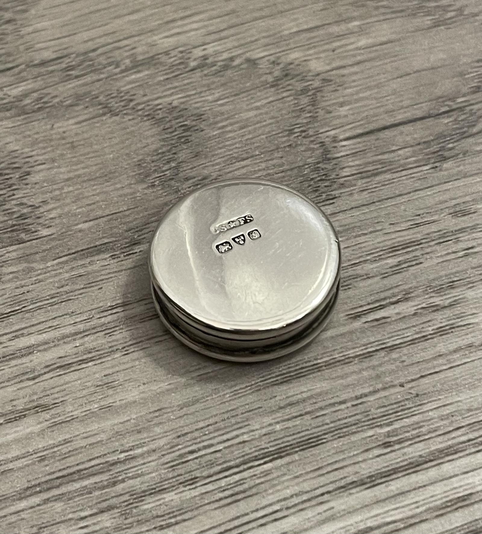 Good Edwardian Silver Pill Box - Chester (1 of 5) Good Edwardian Silver Pill Box - Chester (1 of 5)