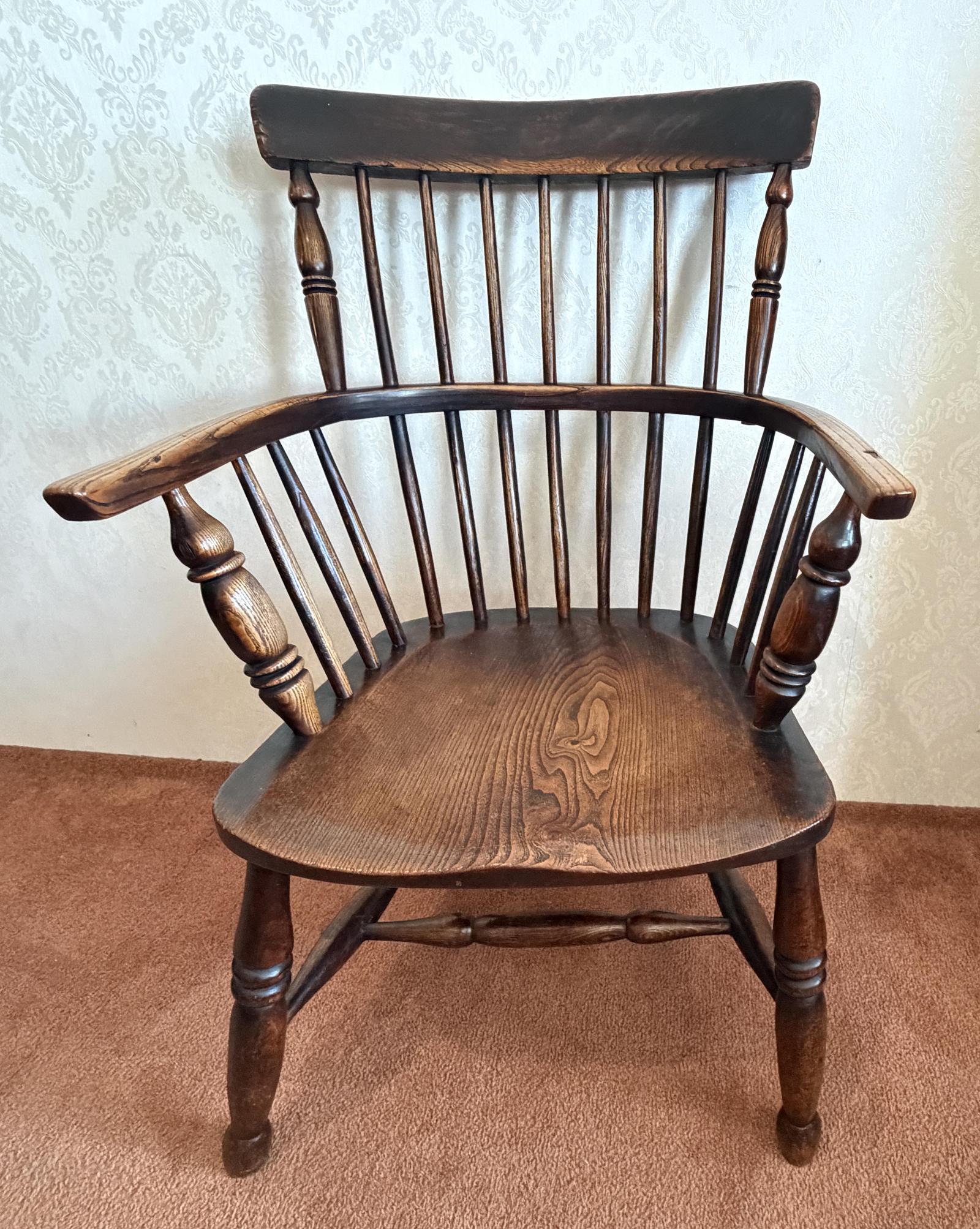 Good Quality 18th Century Ash Windsor Chair (1 of 4) Good Quality 18th Century Ash Windsor Chair (1 of 4)