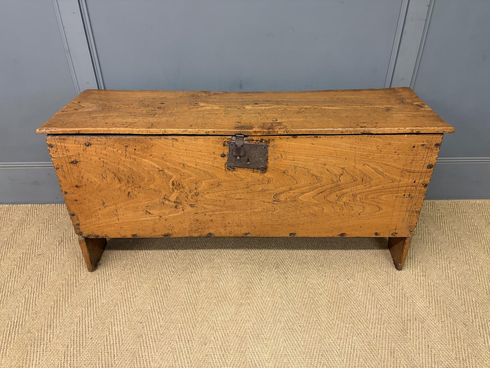 18th Century Elm Coffer (1 of 13) 18th Century Elm Coffer (1 of 13)