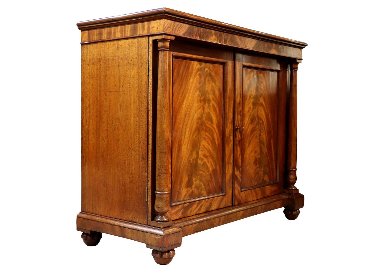 William IV Flame Mahogany Chiffonier (1 of 4) William IV Flame Mahogany Chiffonier (1 of 4)