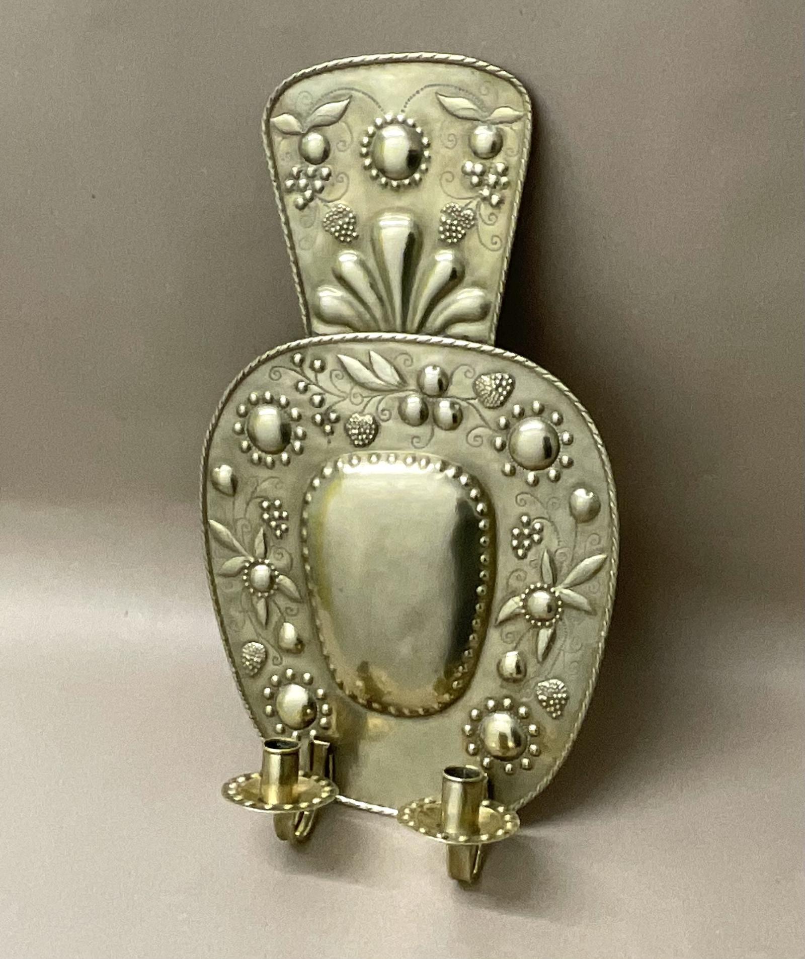 Art Nouveau Lighting - main image