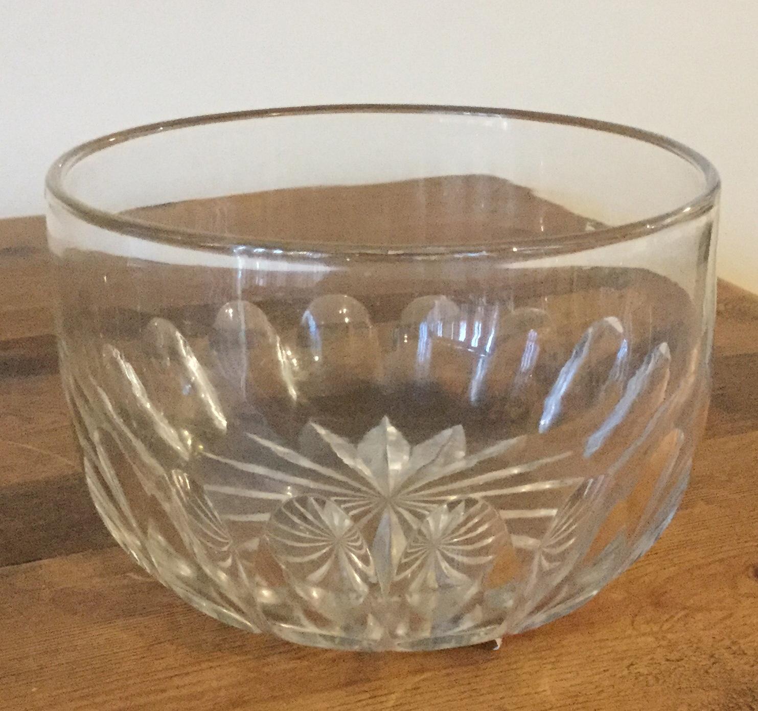 Late 19th Century Finger Bowl (1 of 2)