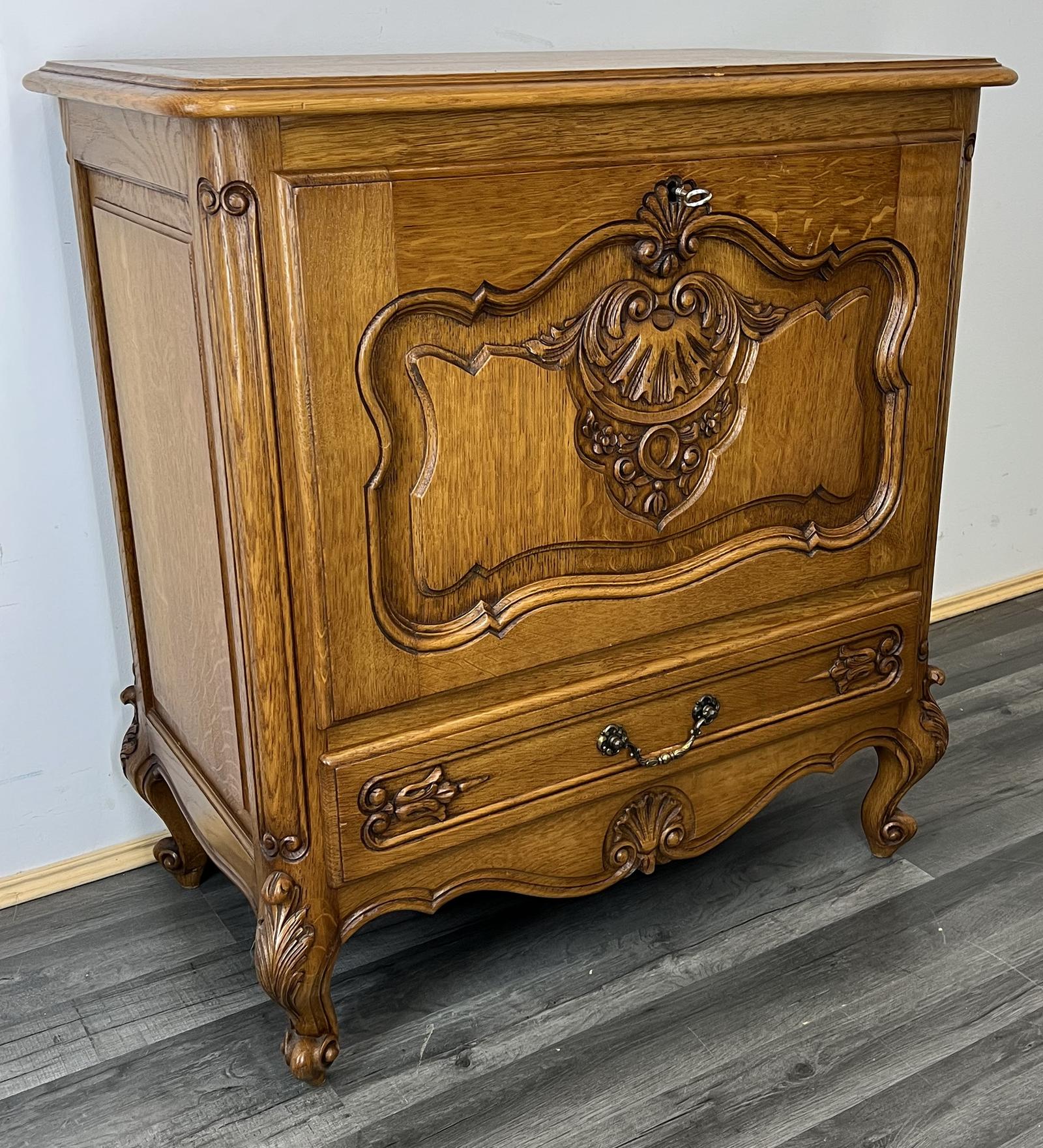 Vintage Oak French Sideboard / Cabinet (1 of 9) Vintage Oak French Sideboard / Cabinet (1 of 9)