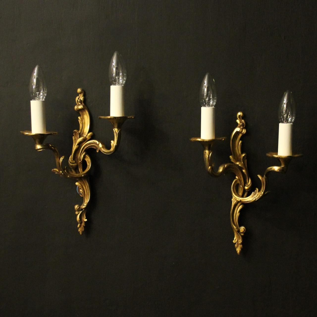 French Pair of Gilded Bronze Antique Wall Lights (1 of 10)
