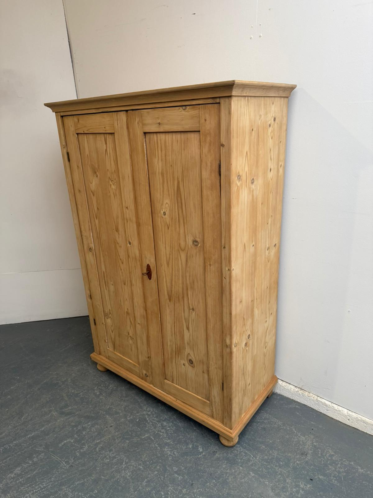 A Superb Victorian Antique/old Pine 2 Door Multifunctional Cupboard to Wax/paint (1 of 8)