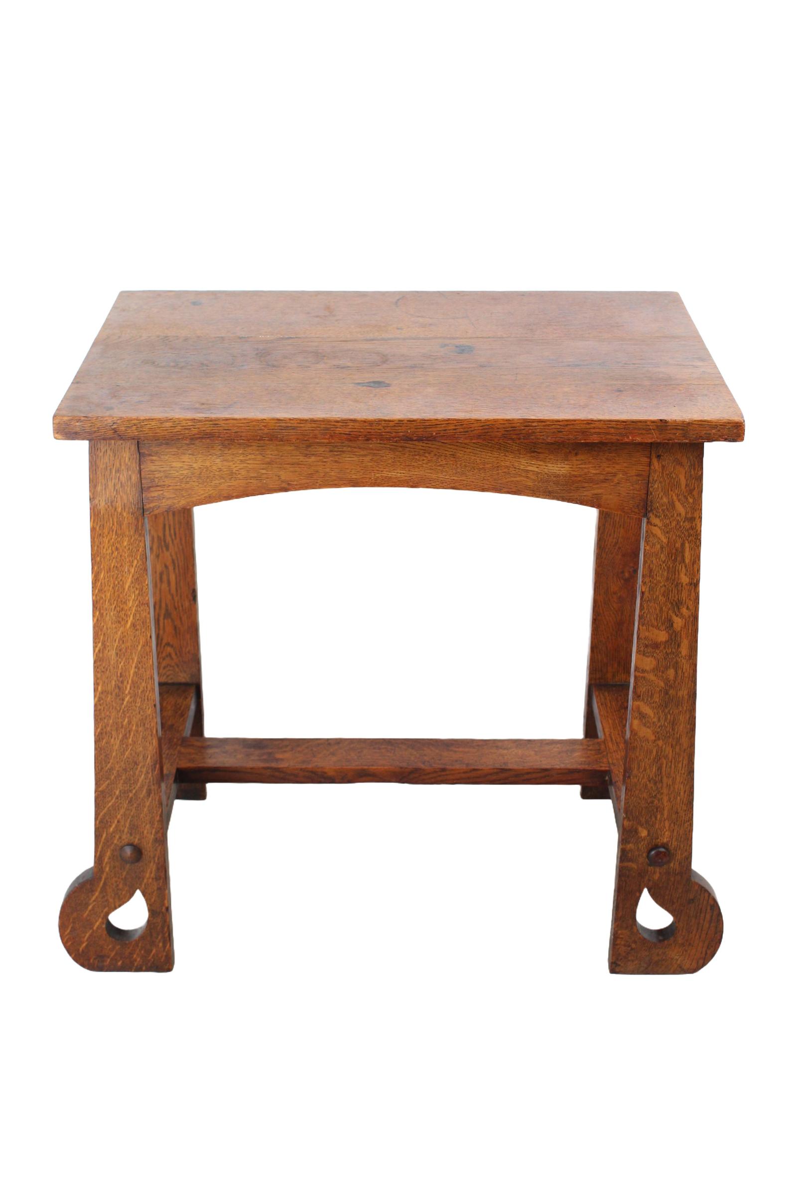 Victorian Arts & Crafts Oak Side Table (1 of 13) Victorian Arts & Crafts Oak Side Table (1 of 13)