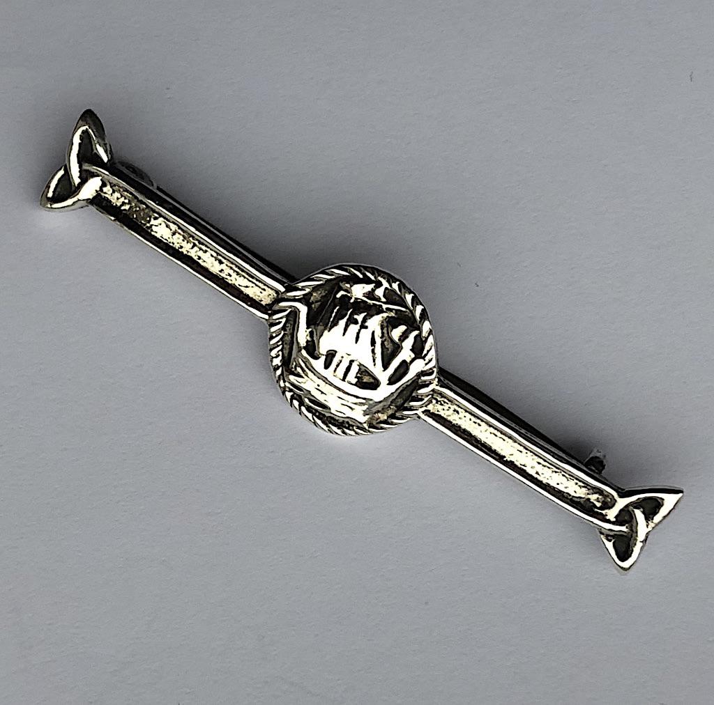 Shipton & Co Iona Design Brooch, Chester 1946 (1 of 4)