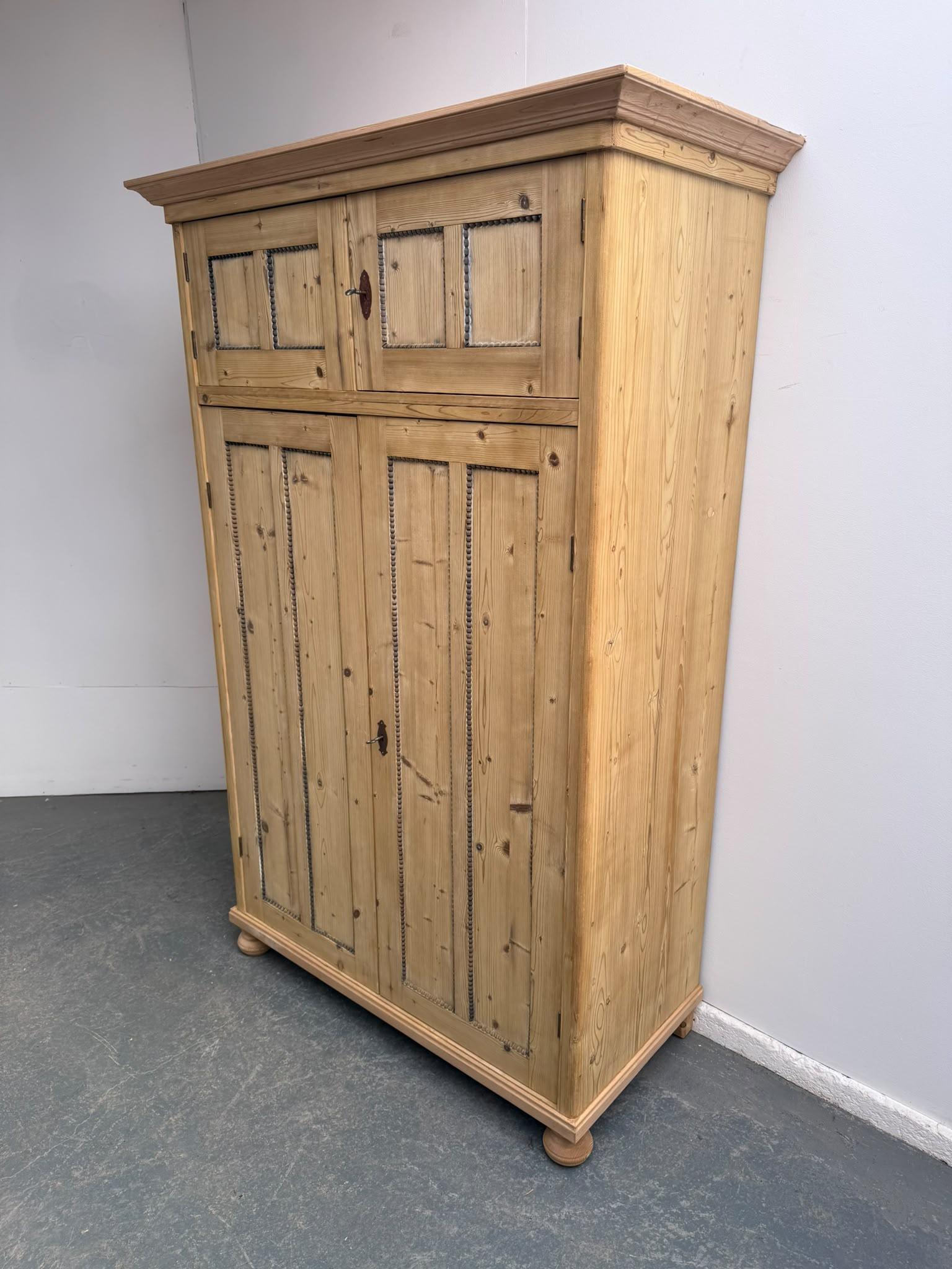 An Amazing Victorian Antique Pine 4 Door 1 Piece Beaded Cupboard to Wax/paint (1 of 9) An Amazing Victorian Antique Pine 4 Door 1 Piece Beaded Cupboard to Wax/paint (1 of 9)