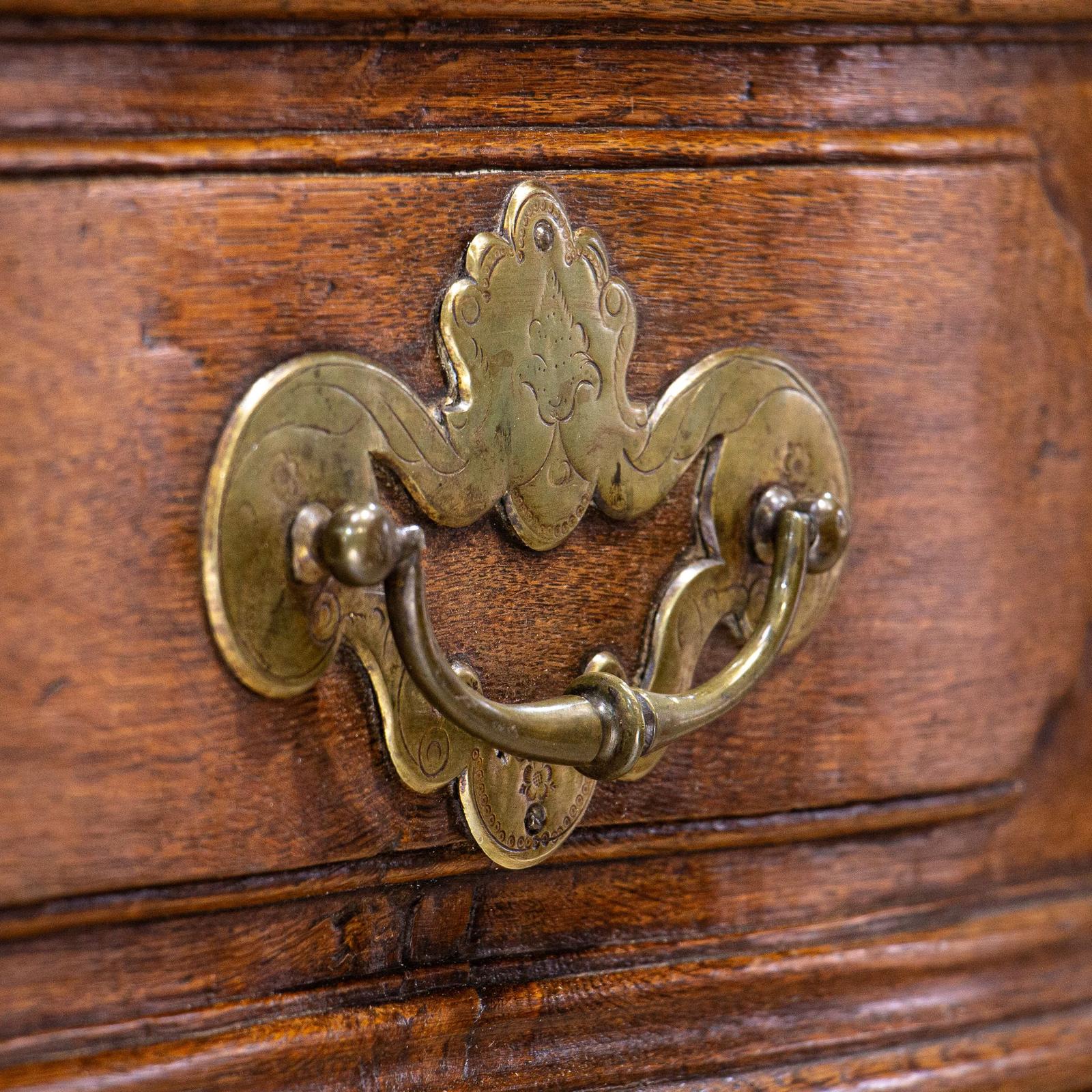 French 18th Century Louis XV Oak Commode (1 of 10) French 18th Century Louis XV Oak Commode (1 of 10)