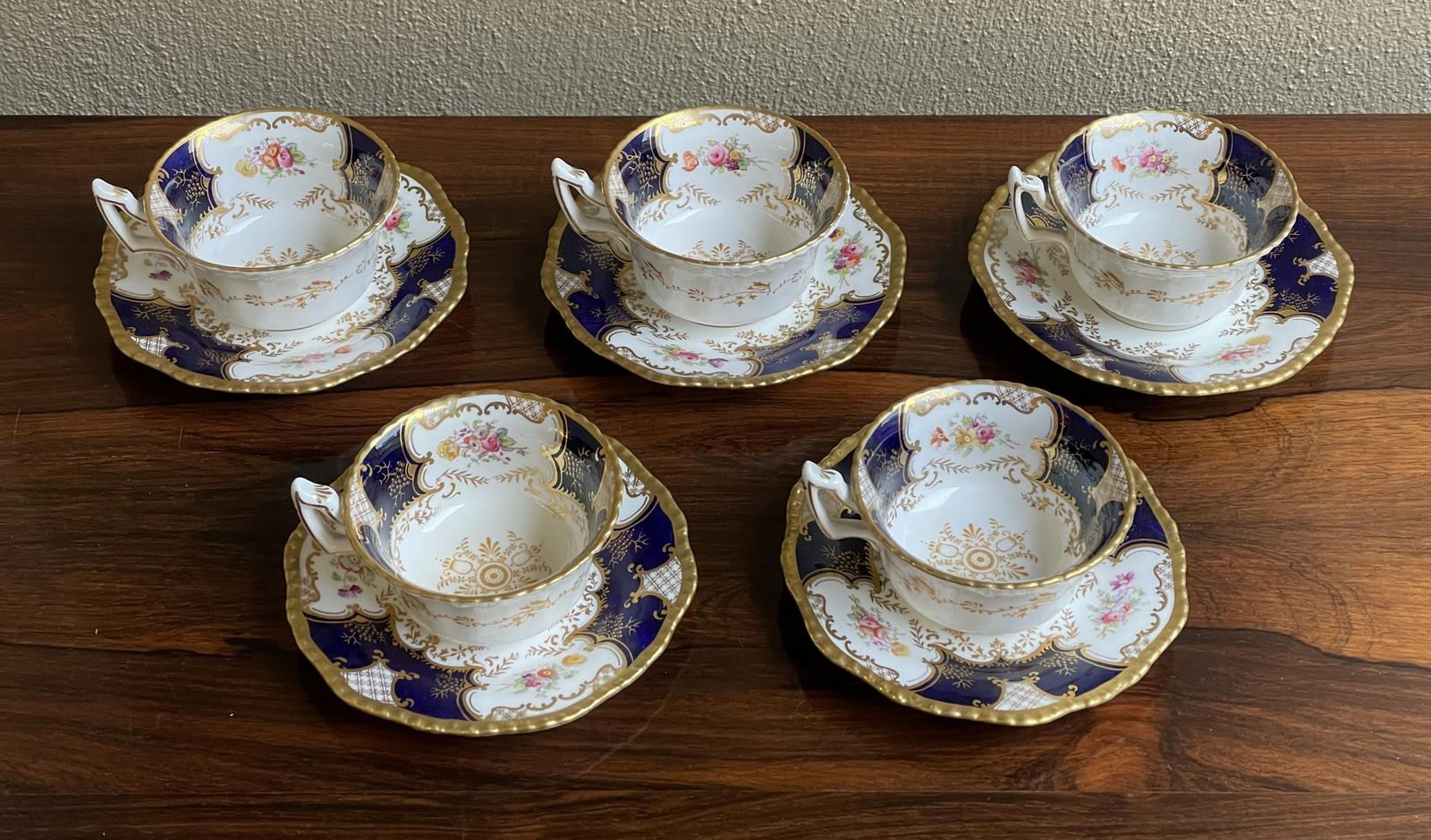 Victorian Batwing Pattern Coalport Tea Cups & Saucers (1 of 9) Victorian Batwing Pattern Coalport Tea Cups & Saucers (1 of 9)