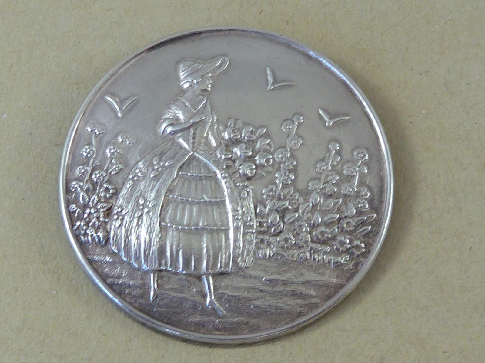 Silver Crinoline Lady Hollyhocks Summer Garden Brooch Pin Hallmarked 1946 (1 of 5)