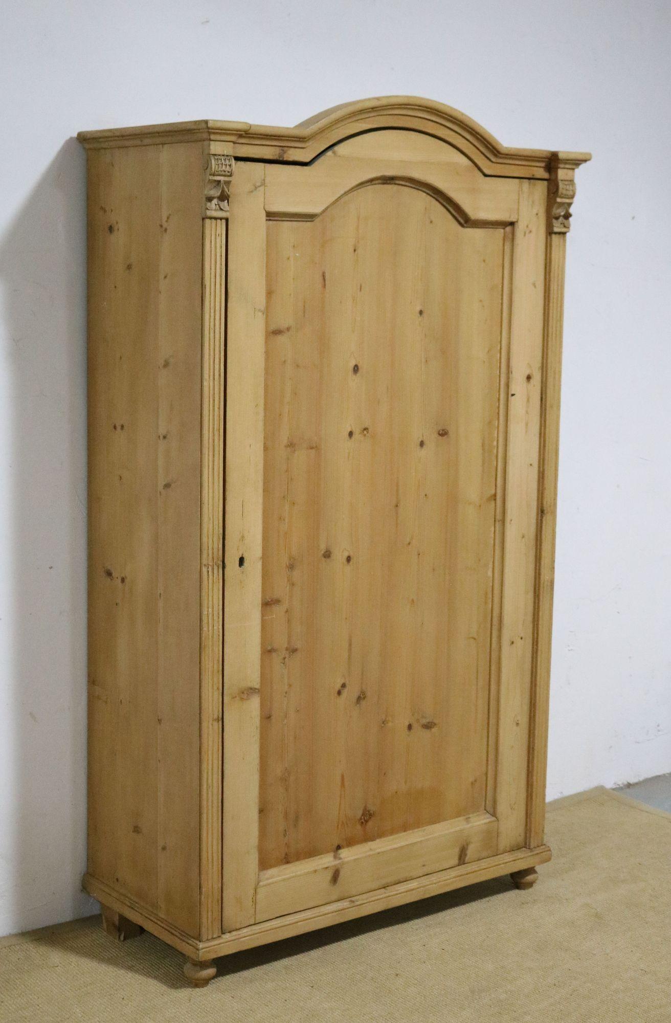 Late 19th Century Pine Wardrobe (1 of 12) Late 19th Century Pine Wardrobe (1 of 12)