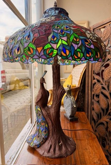 STUNNING LARGE VINTAGE TIFFANY LAMP C1960 (1 of 1) STUNNING LARGE VINTAGE TIFFANY LAMP C1960 (1 of 1)