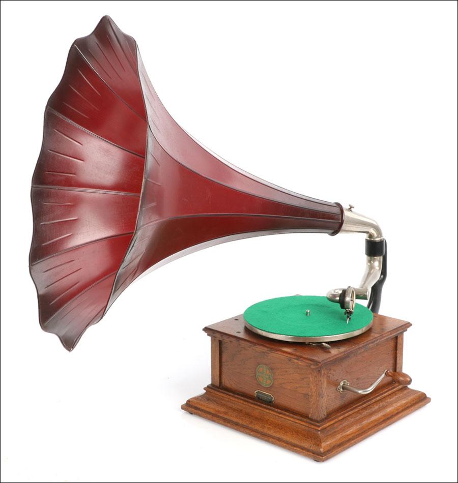 Antique Zonophone Gramophone-phonograph Mod. 3 (H.V.O.), England. 1919 - 1921 (1 of 22)