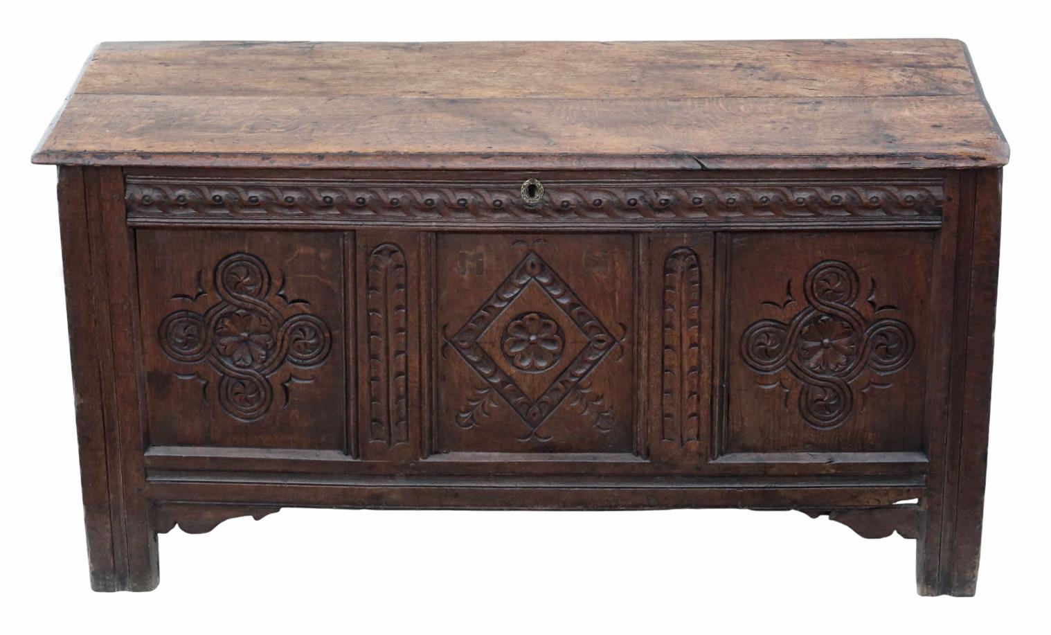 18th Century Large Carved Oak Coffer with Candle Box – Quality Marriage Chest (1 of 10)