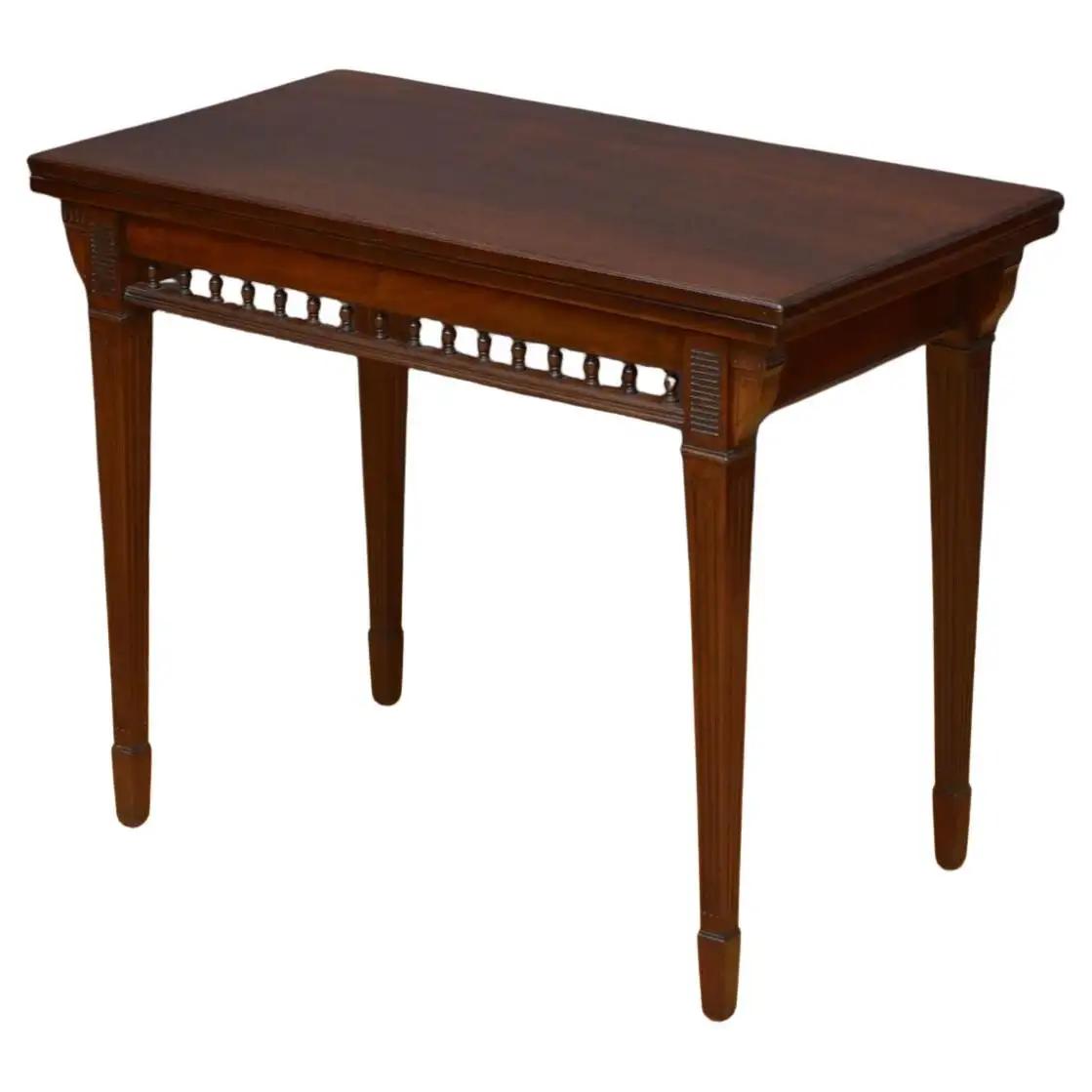 Edwards and Roberts Mahogany Card Table (1 of 11) Edwards and Roberts Mahogany Card Table (1 of 11)