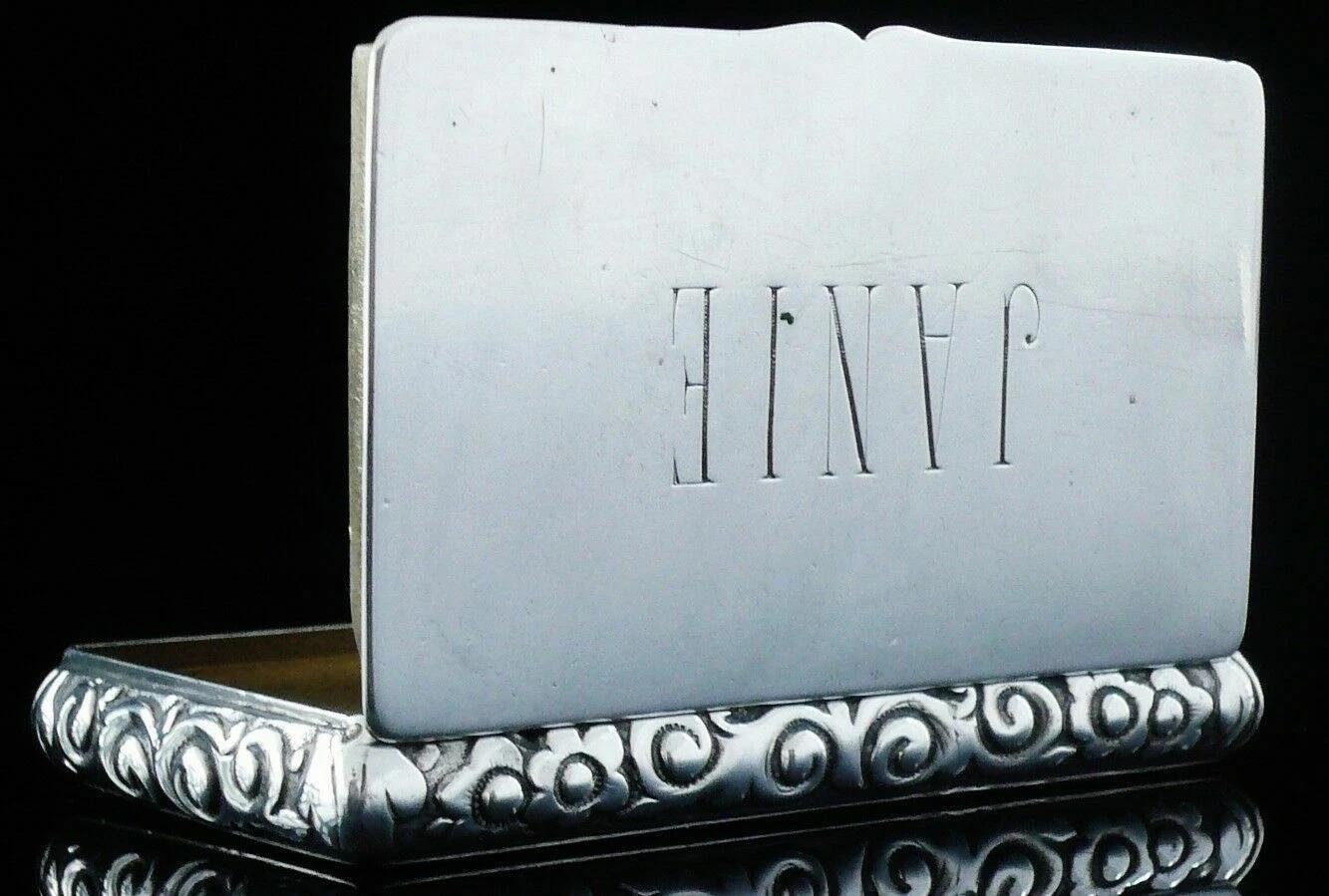 Antique Chinese Export Silver Snuff Box, Yatshing of Canton c.1830 (1 of 10) Antique Chinese Export Silver Snuff Box, Yatshing of Canton c.1830 (1 of 10)