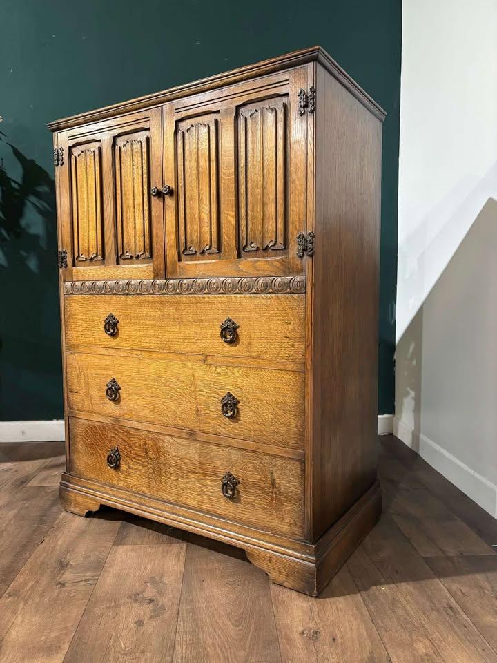 Vintage Oak Priory Tall Boy (1 of 11) Vintage Oak Priory Tall Boy (1 of 11)