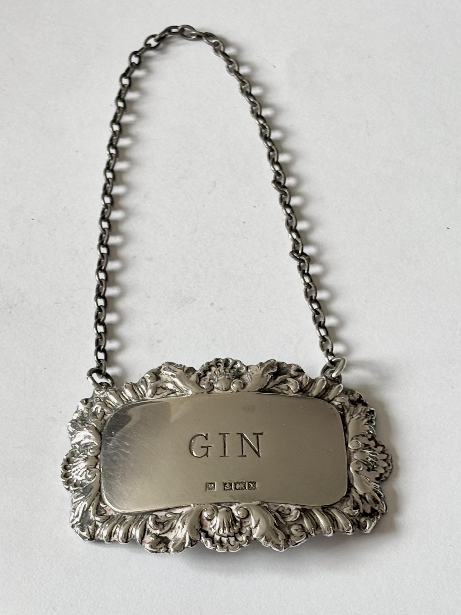 Sterling Silver Decanter Label GIN Birmingham 1972 PH Vogel & Co (1 of 4)