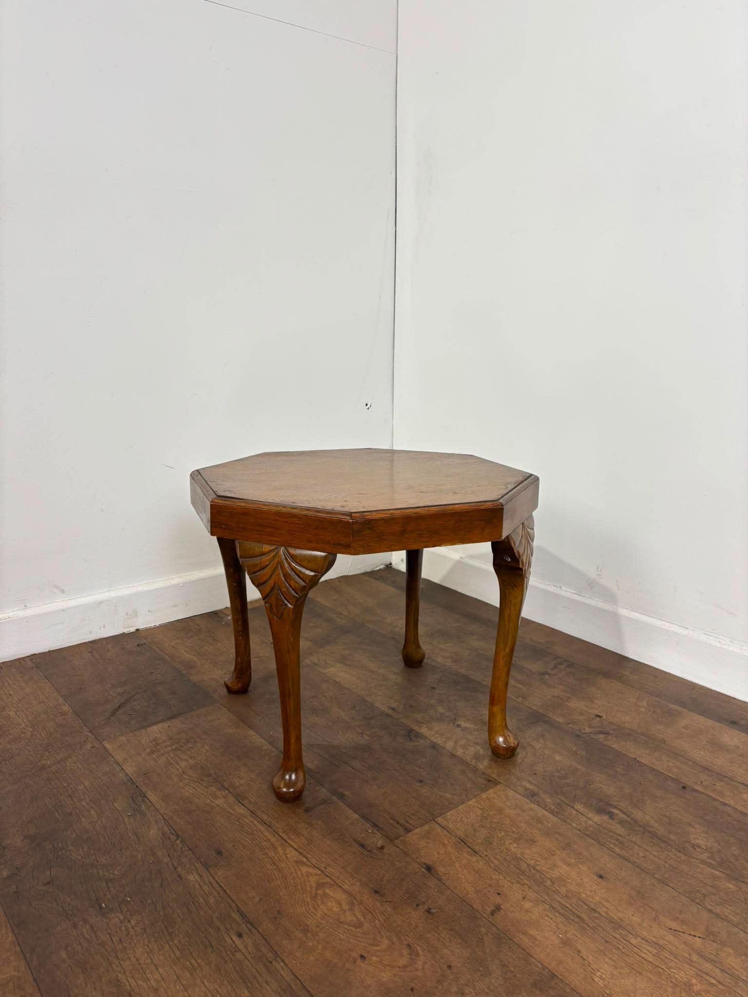 Vintage Oak Octagonal Coffee Table (1 of 10) Vintage Oak Octagonal Coffee Table (1 of 10)
